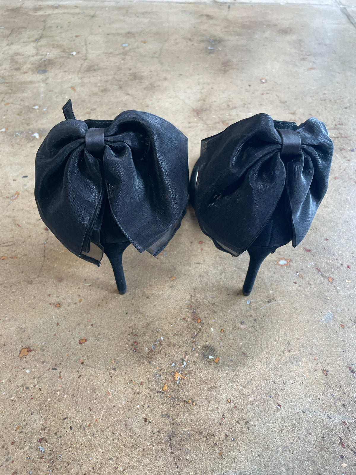 ANN TAYLOR Shoe Size 6 Black Heels