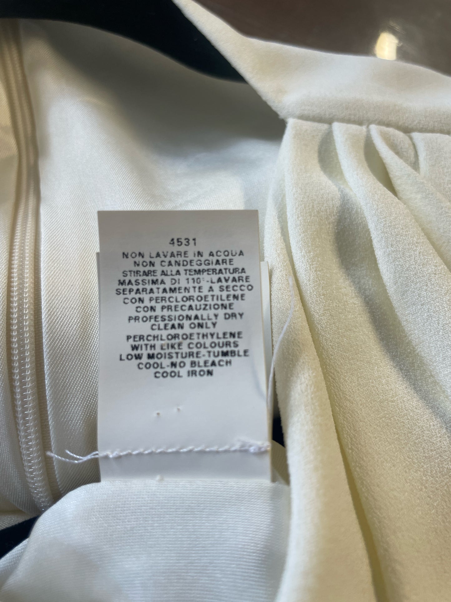 Moschino Size 8 Ivory Dress