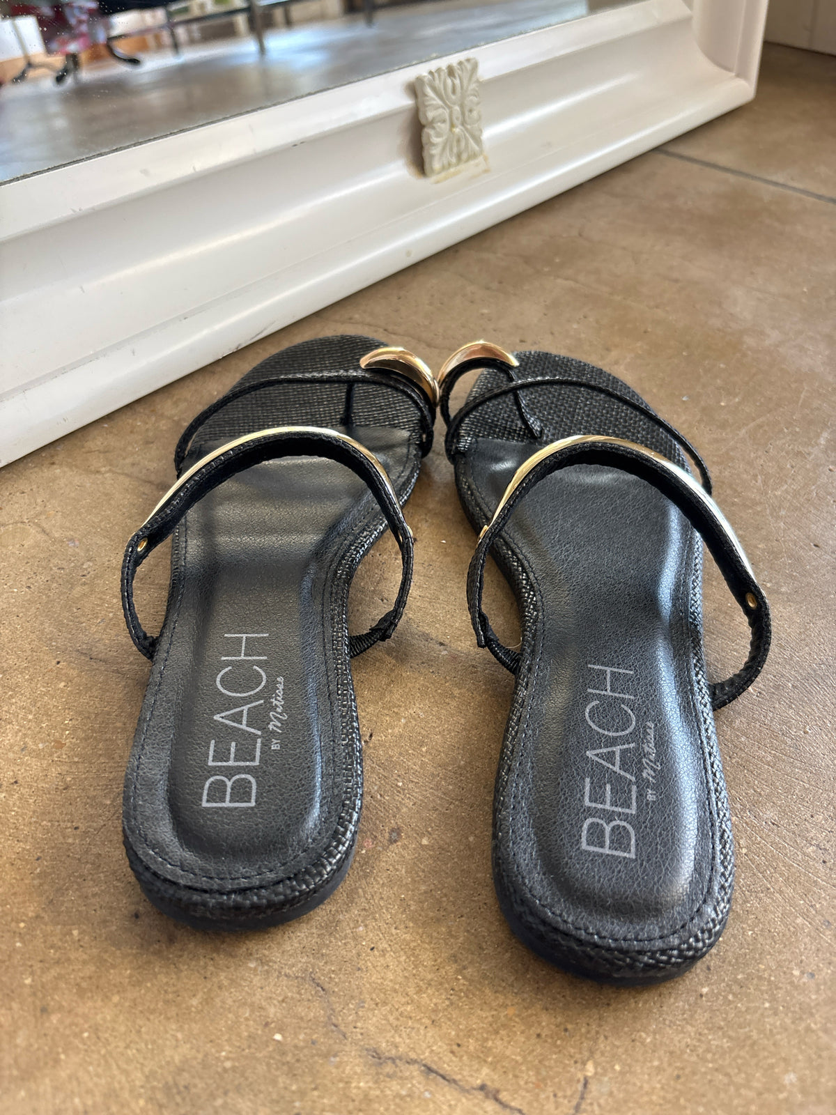Beach Shoe Size 9 Black Sandals