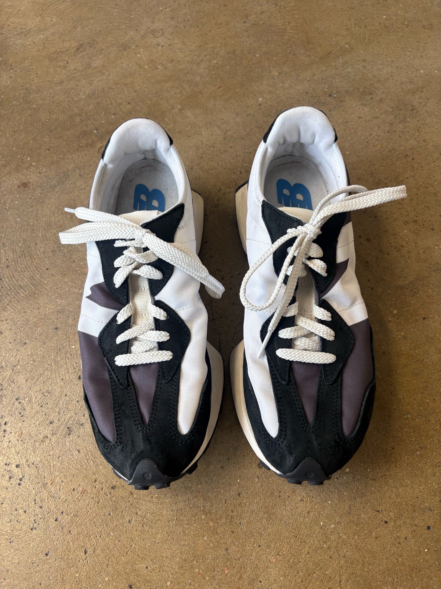 NEW BALANCE Shoe Size 8.5 black and white Sneakers