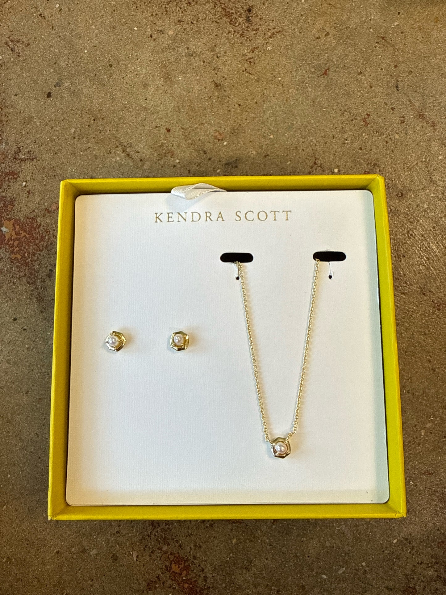 kendra Scott Gold Jewelry Set