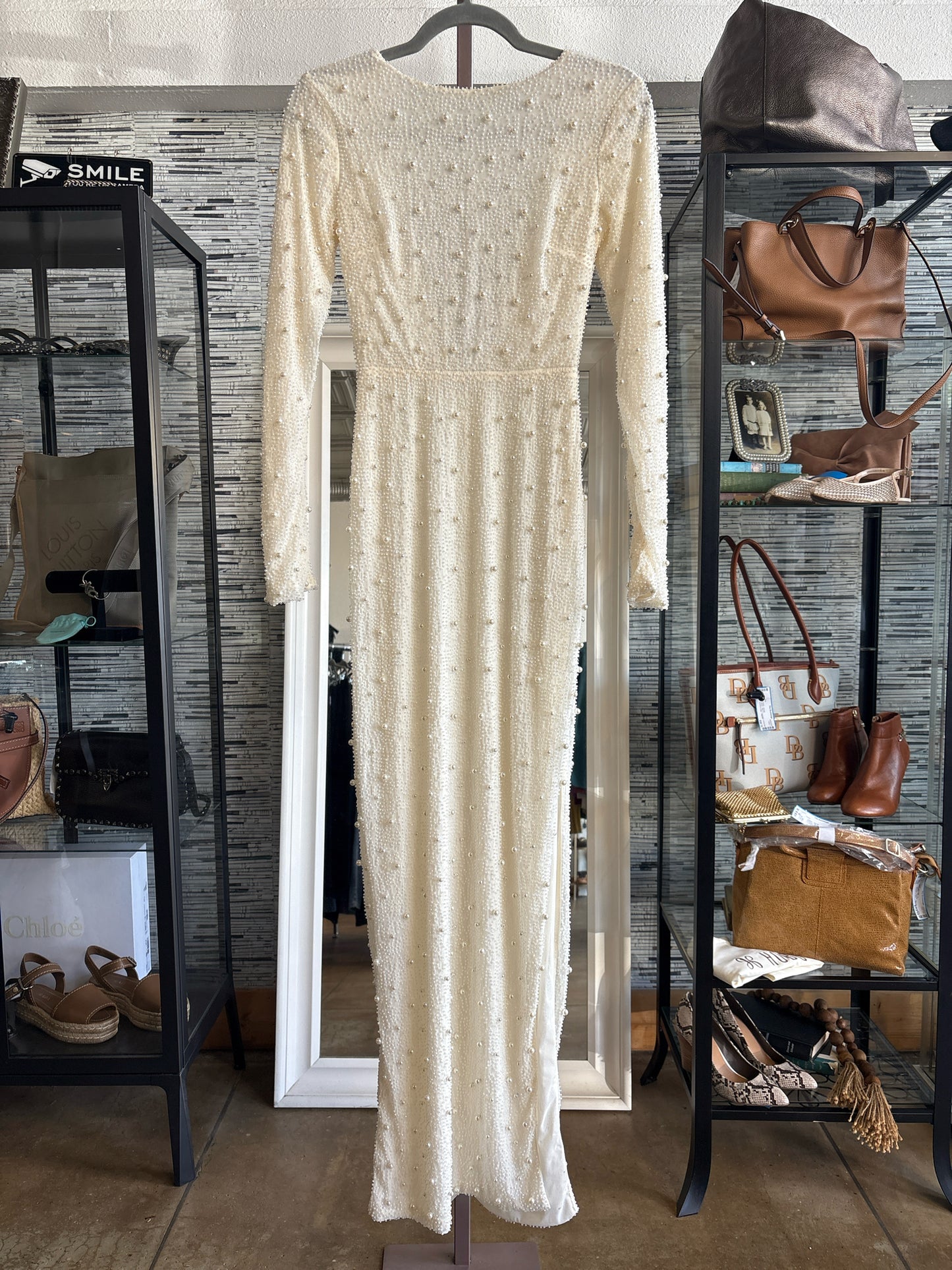 oh polly Size 2 Cream Pearls Formal