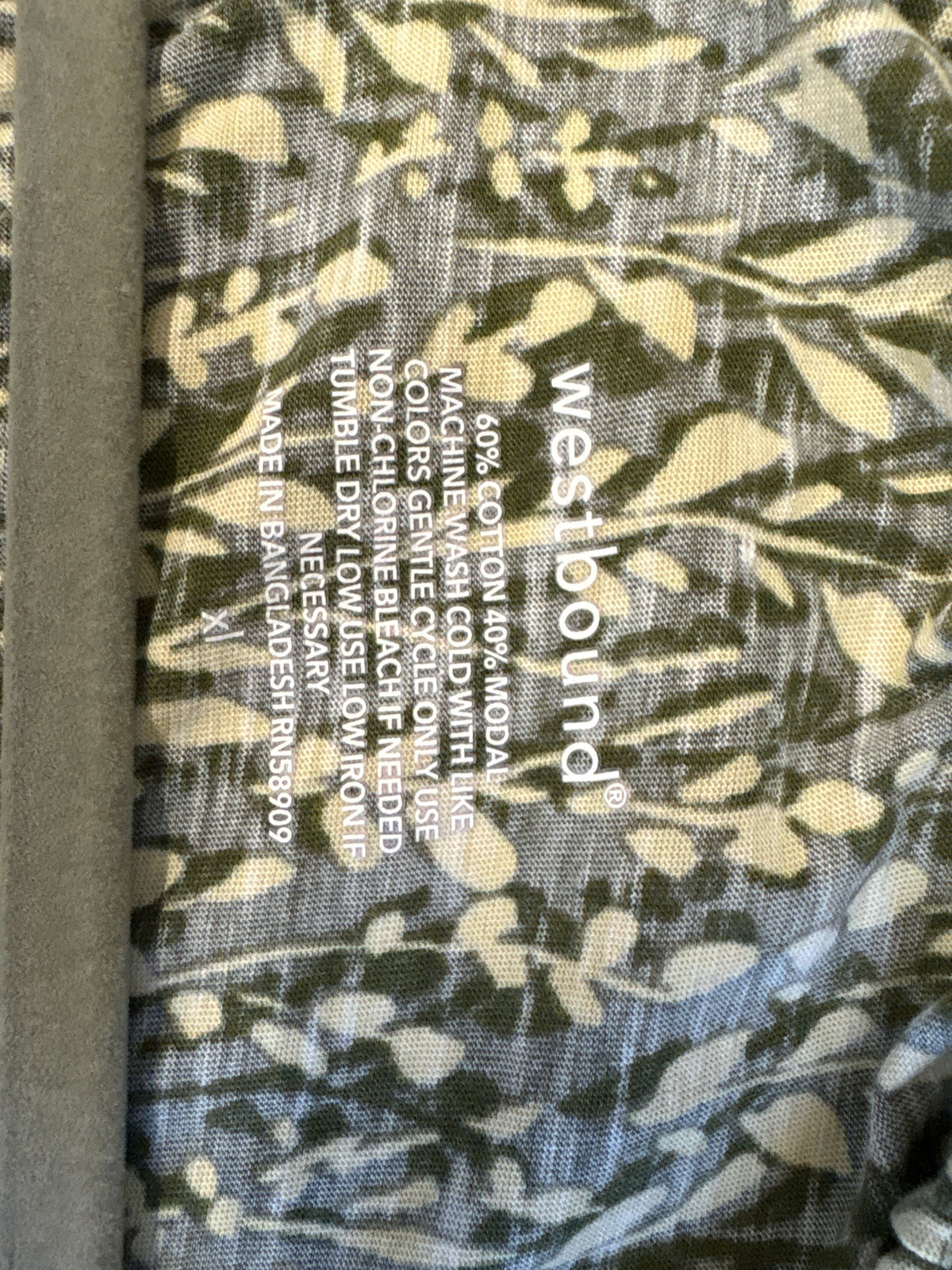 Westbound Size XL green and white Top