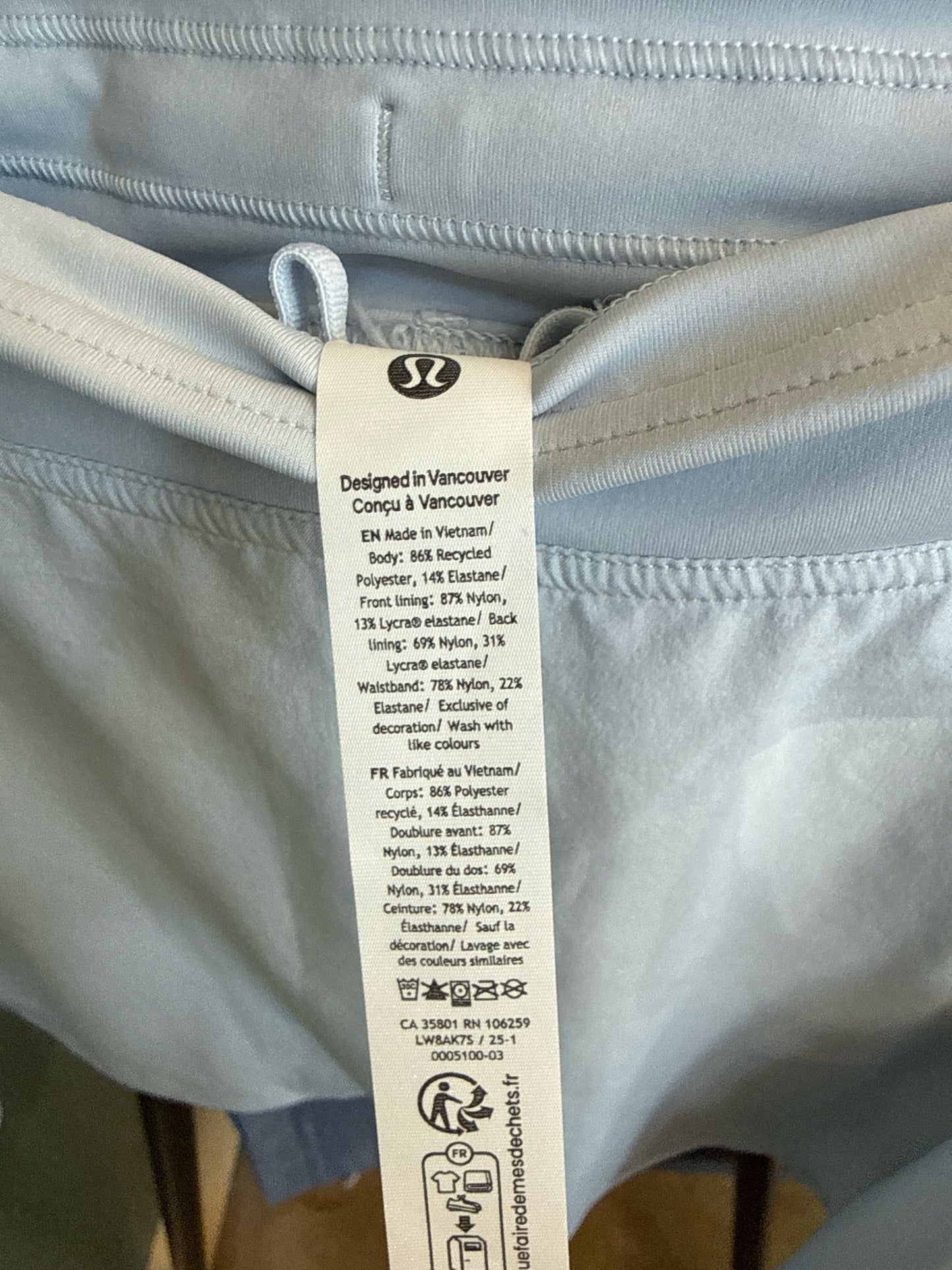 Lululemon Size 10 Blue/Gray Skort