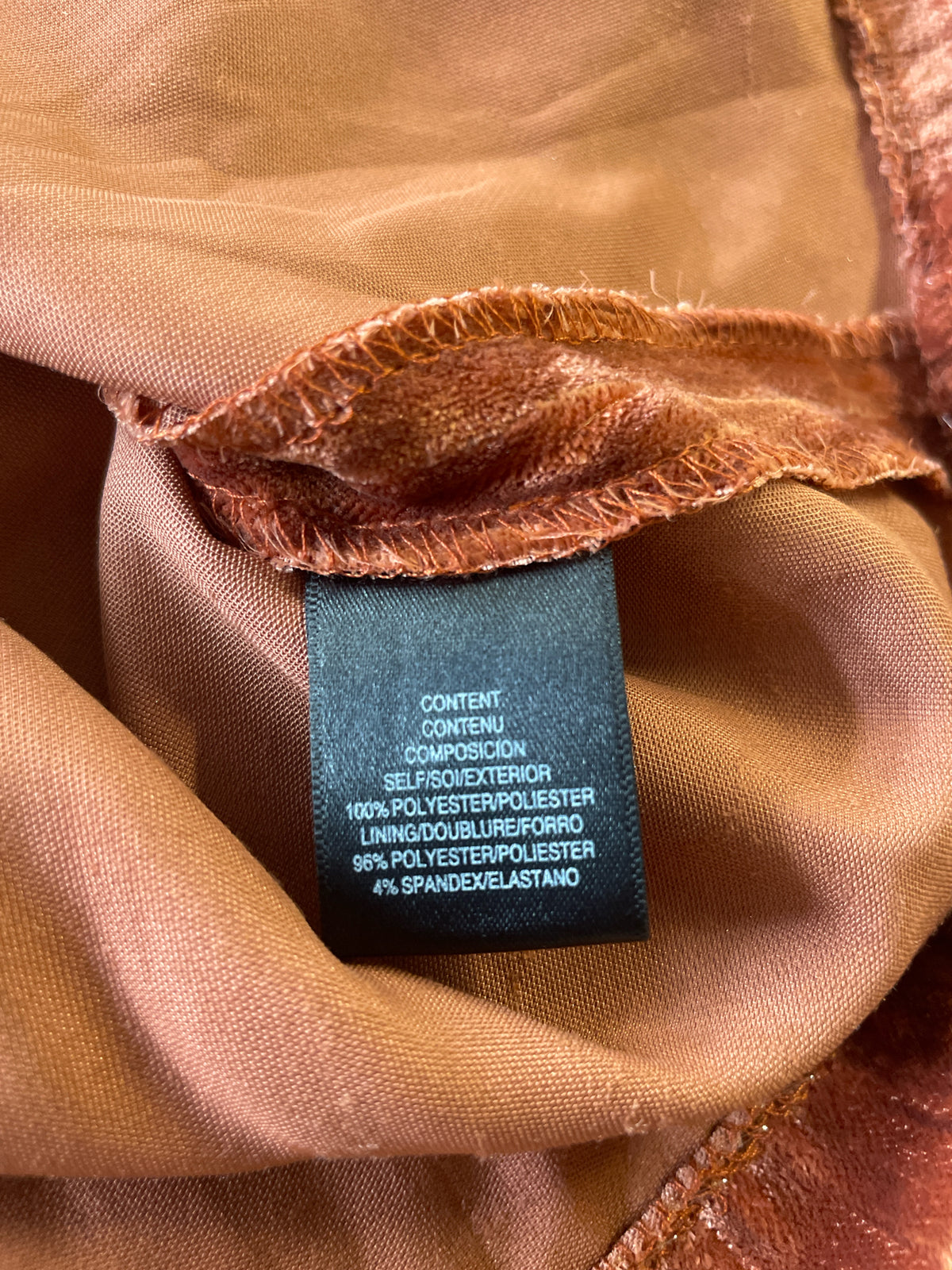 WAYF Size M Burnt Dark Orange Top