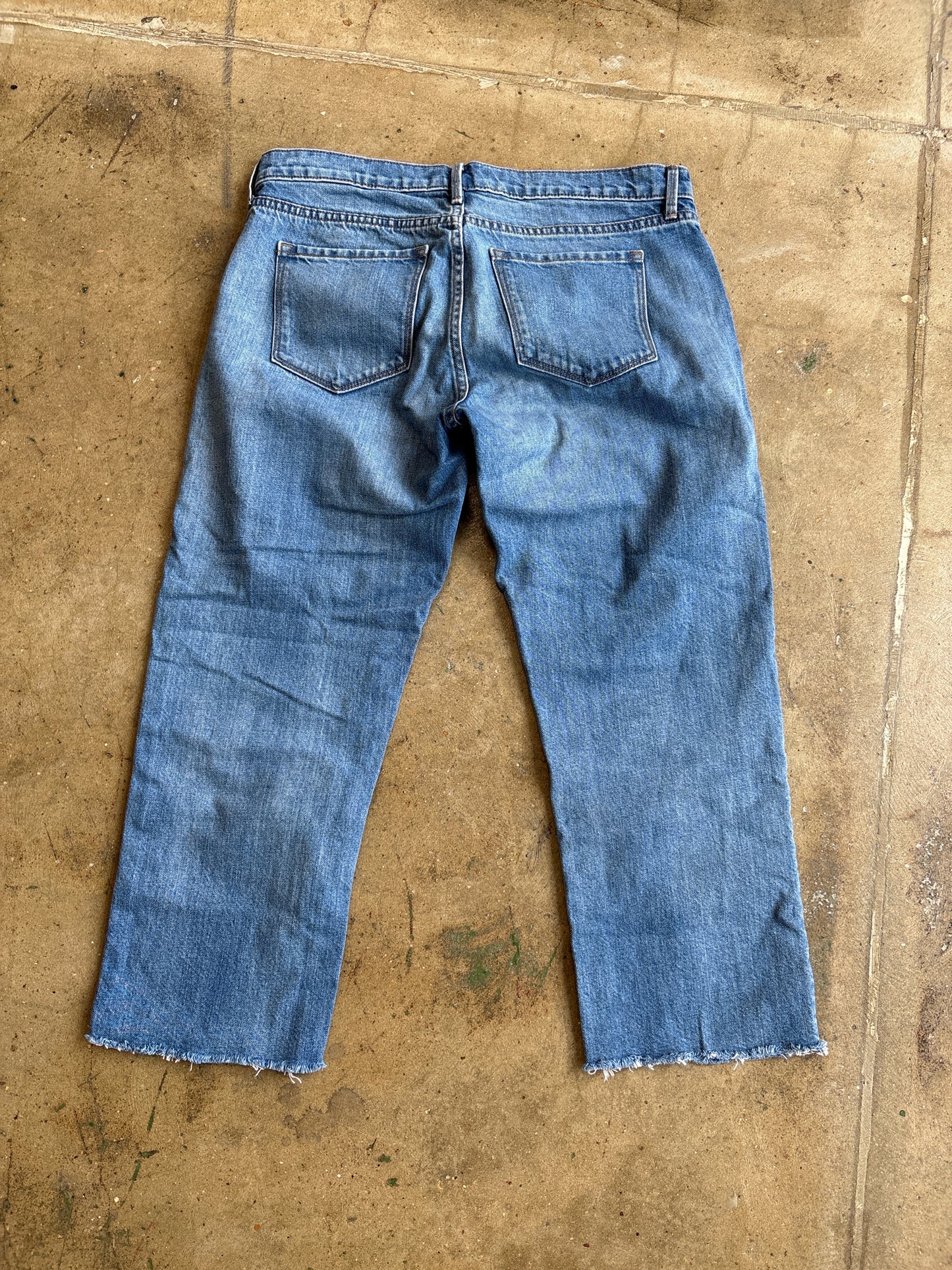 Banana Republic Size 28 Denim distressed Jeans