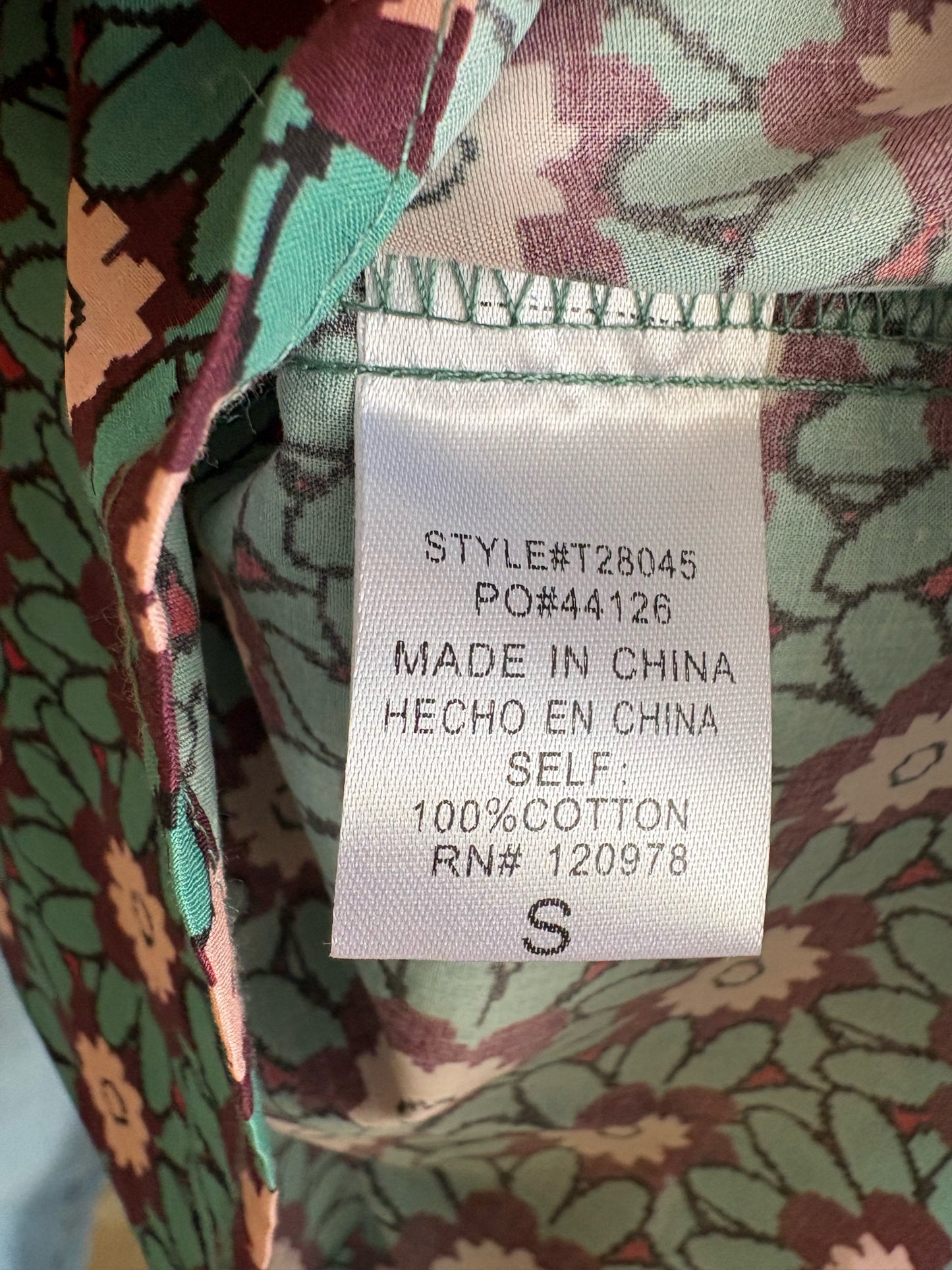 entro Size M Teal/Purple Top