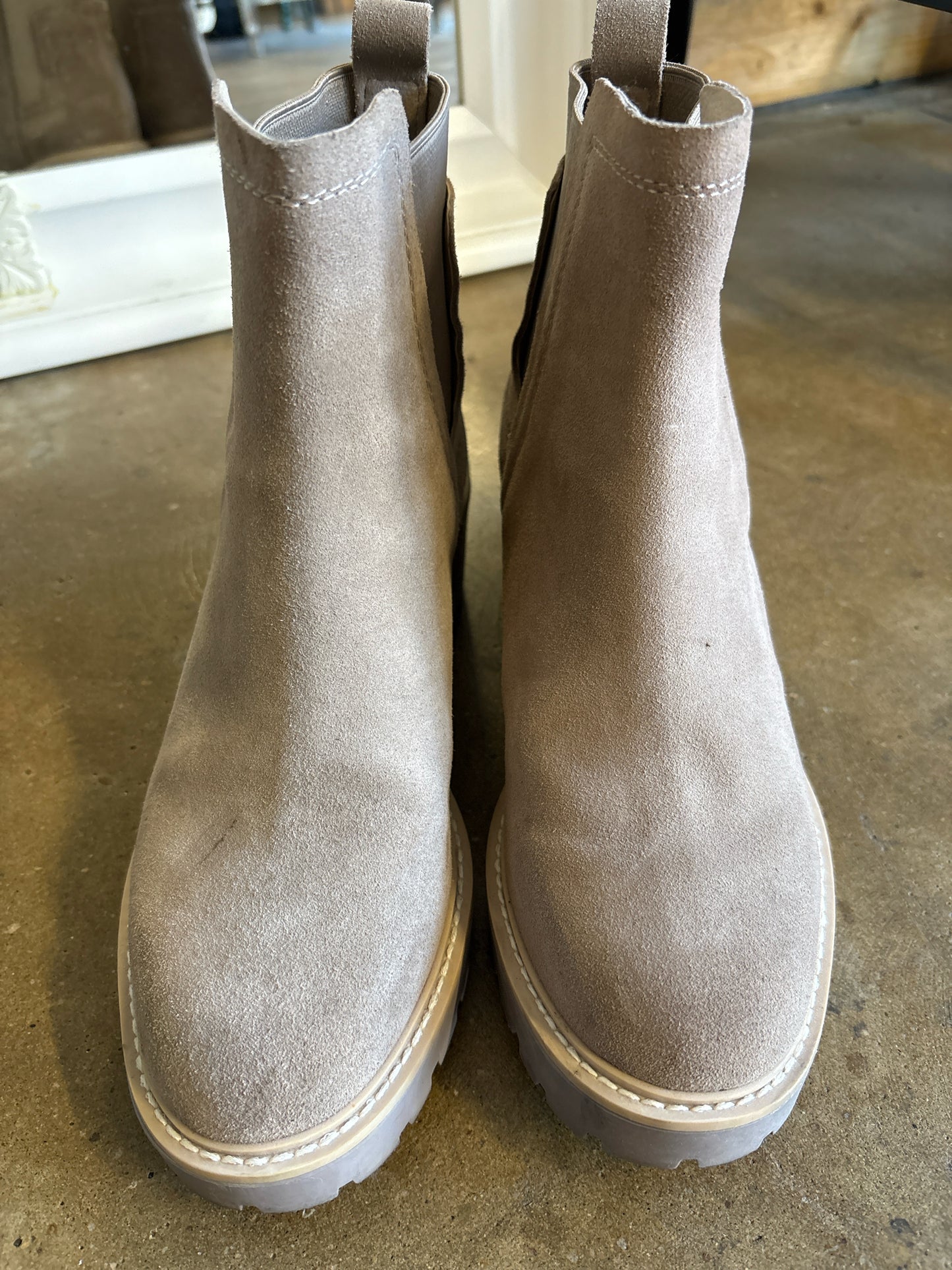 Dolce Vita Shoe Size 8 Tan Boots