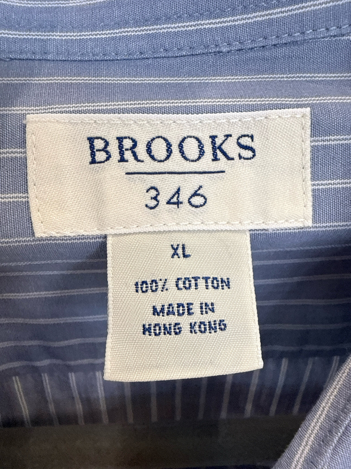 Brooks Size XL Blue/White Top