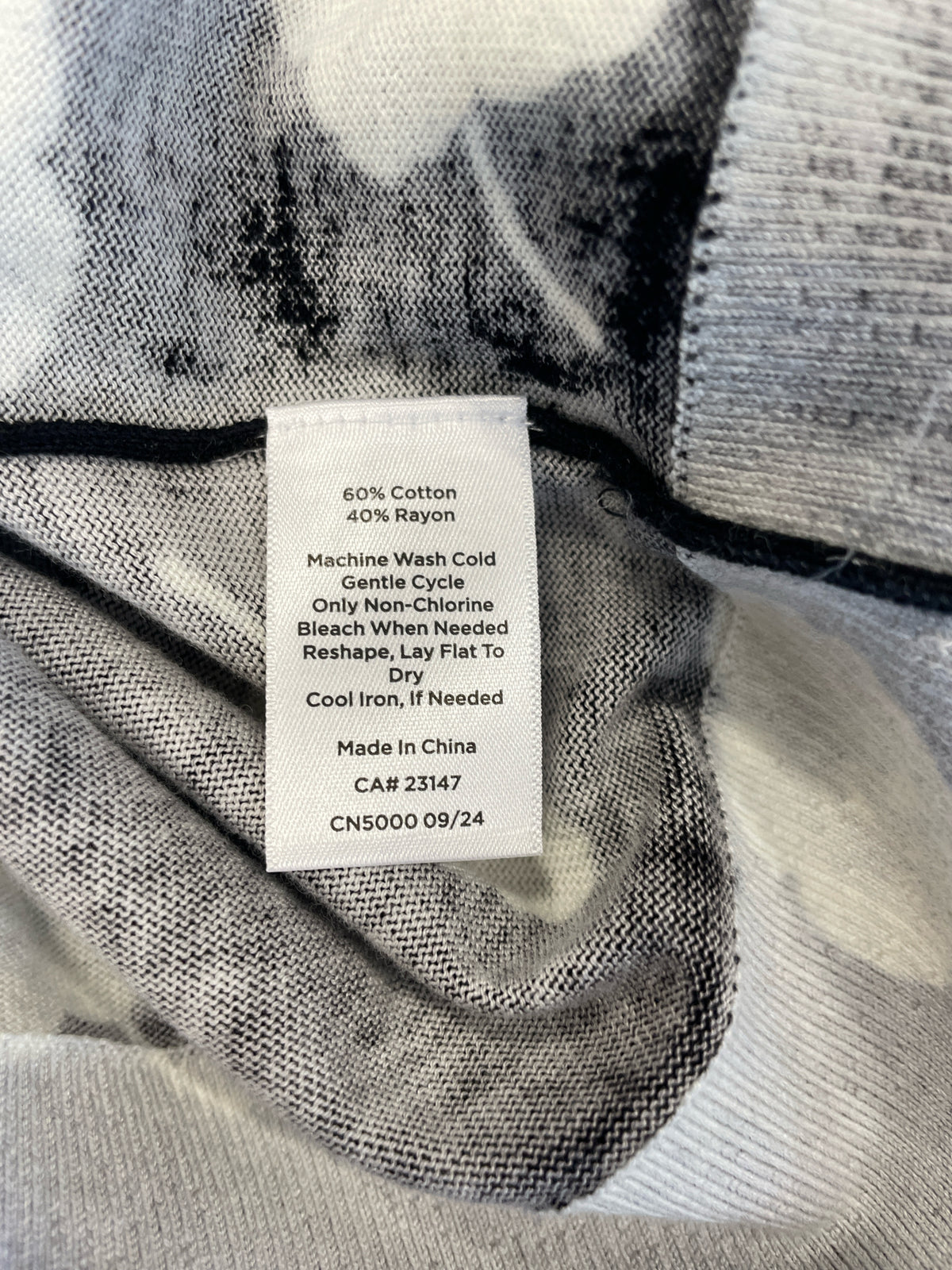 TALBOTS Size M Black & White Print Top