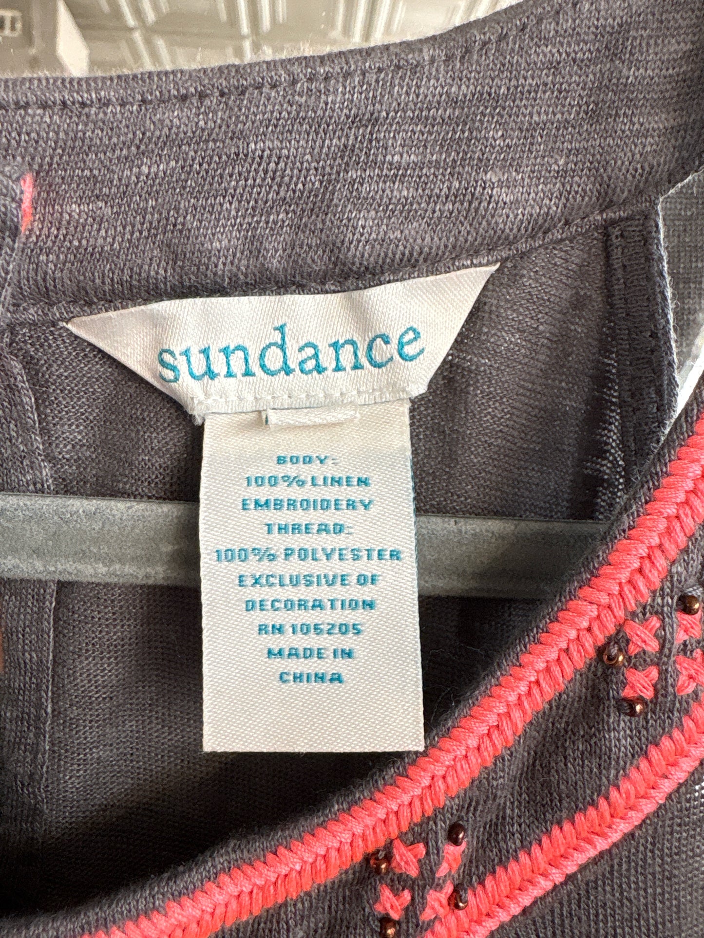 sundance Size L Gray/Coral Embroidered Top