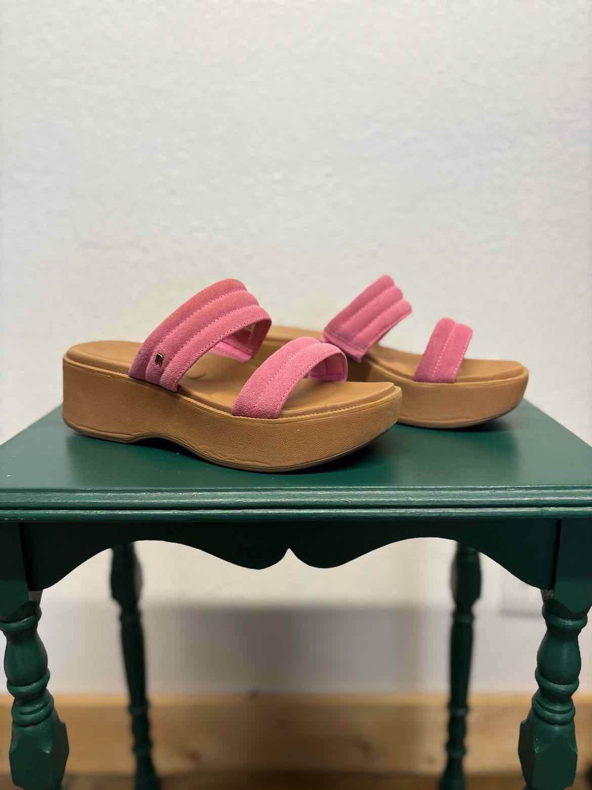 Reef Shoe Size 9 Tan/Pink Sandals
