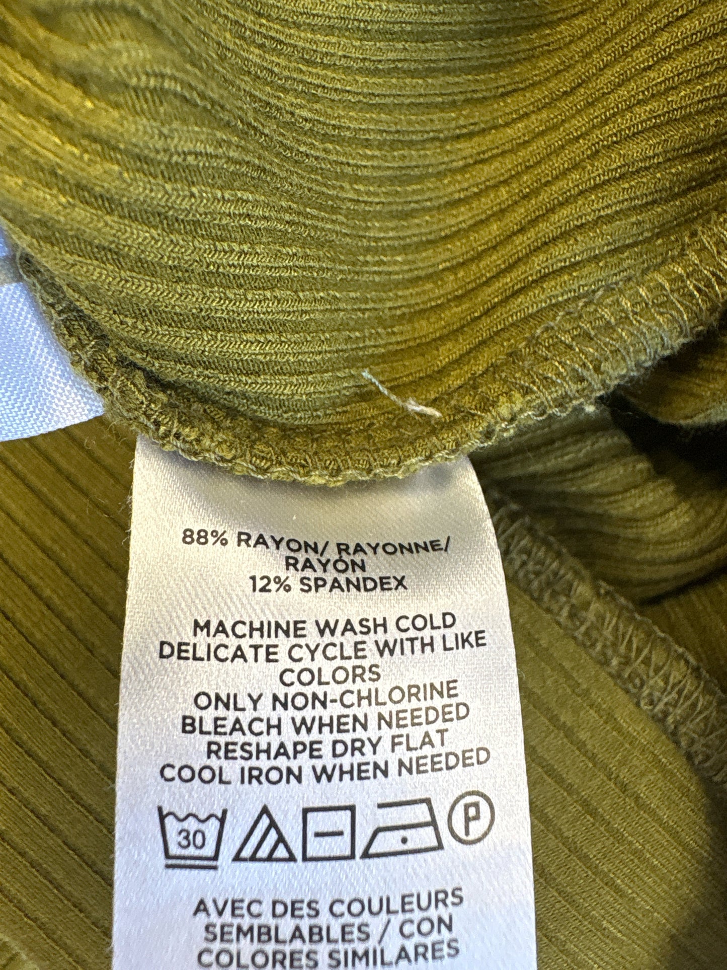 LOFT Size S Green Skirt