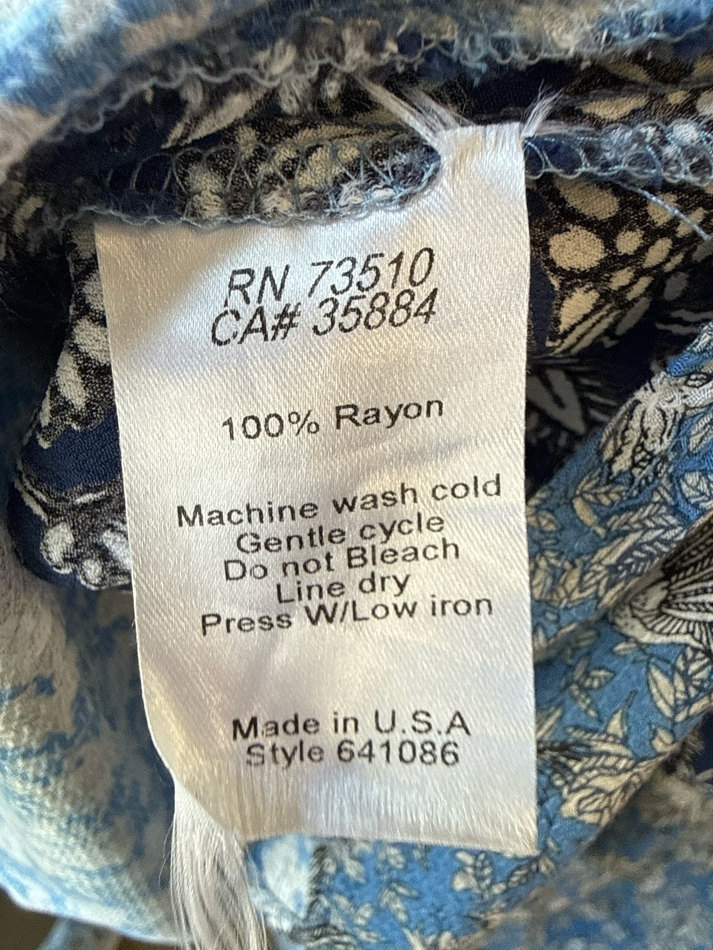 ivy jane Size S Blue/Multi Floral Top