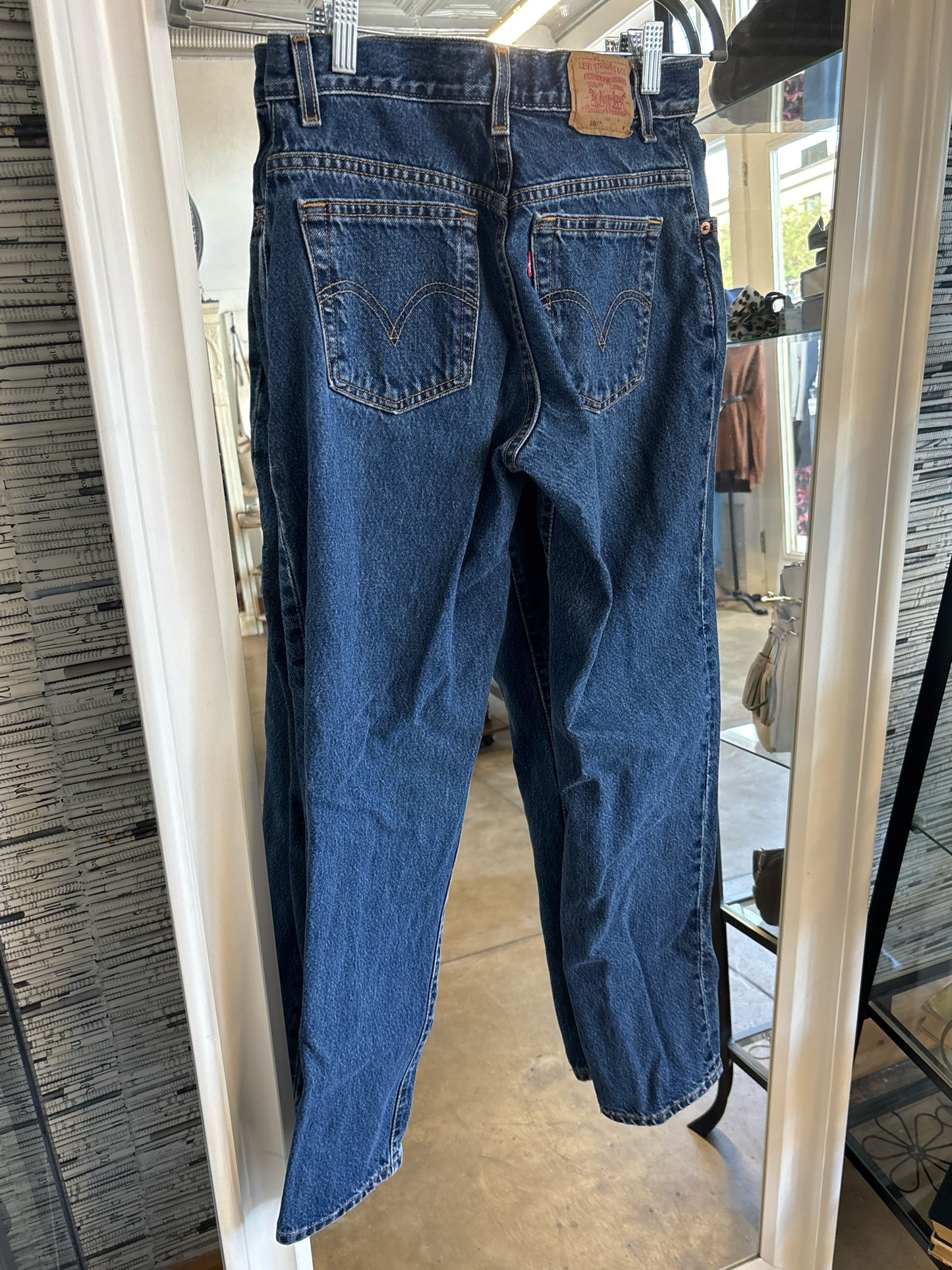 Levis Size 26 Medium Wash Denim Jeans