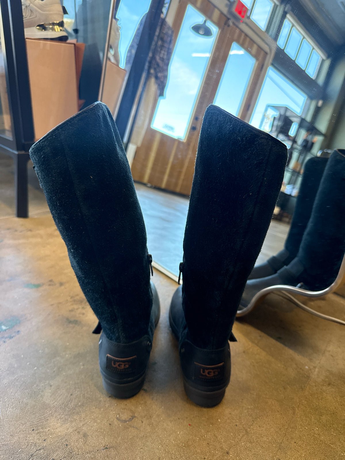Ugg Shoe Size 6 Black Boots