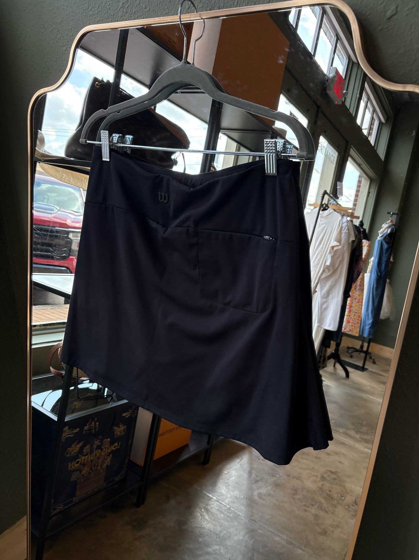Wilson Size L Black Skort