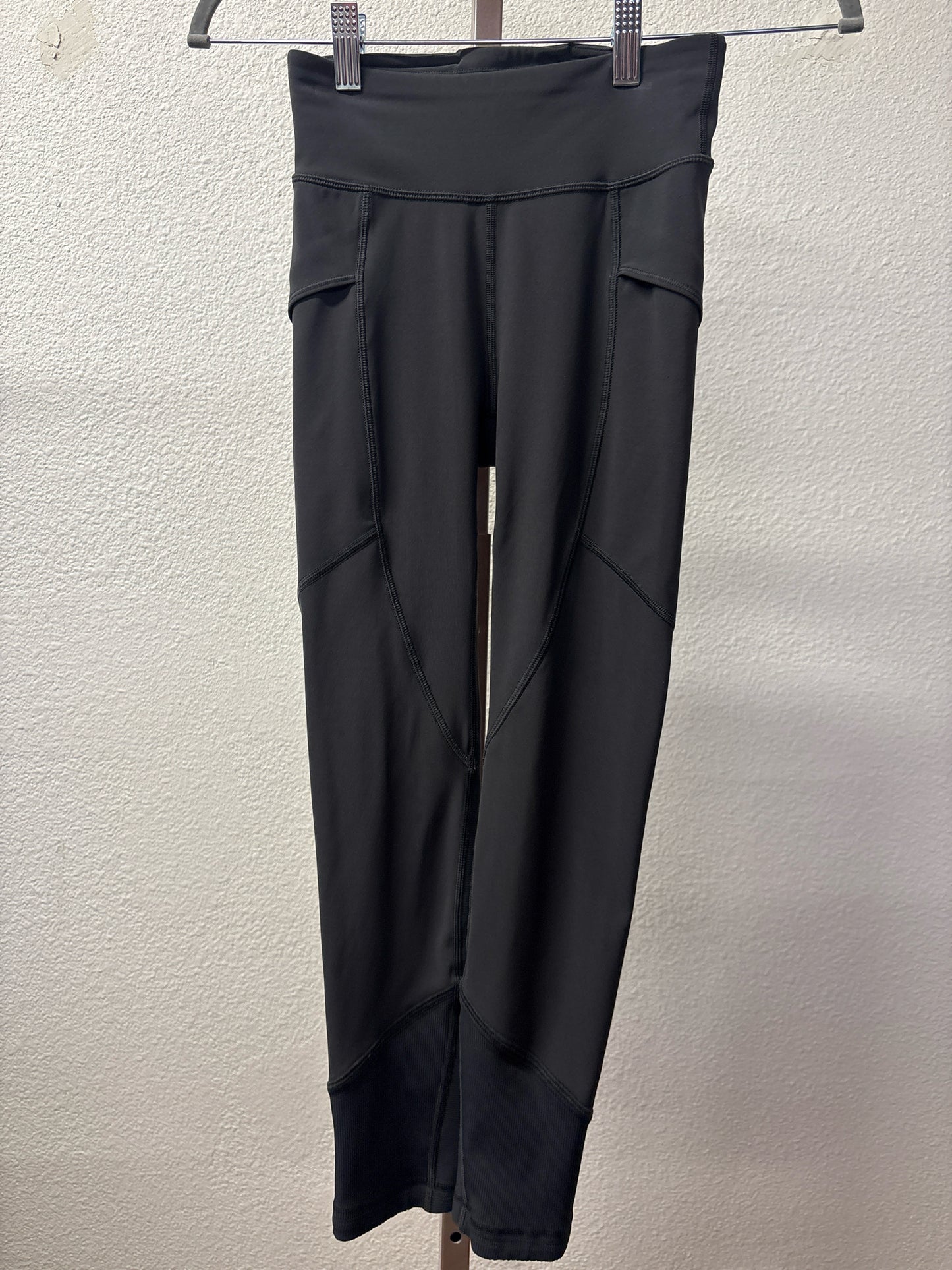 Lululemon Size 2 Gray Legging