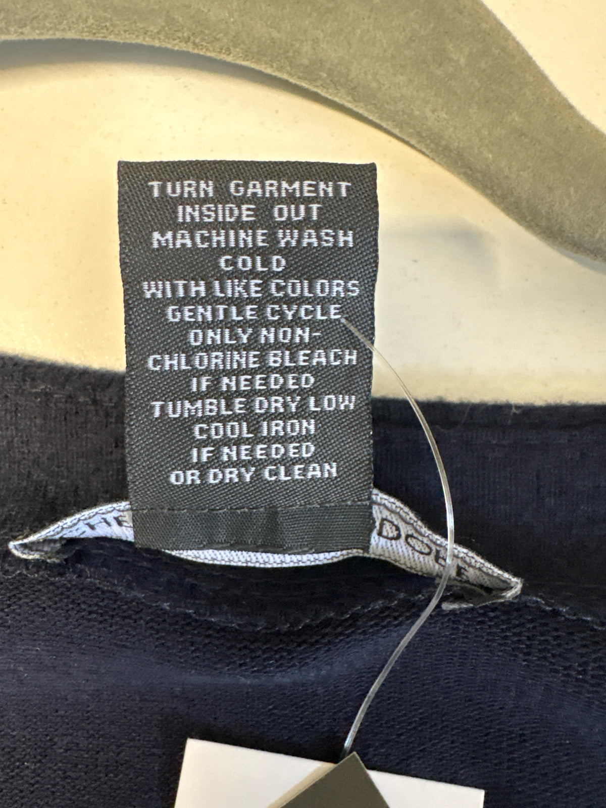Chelsea & Theodore Size XL Navy Top