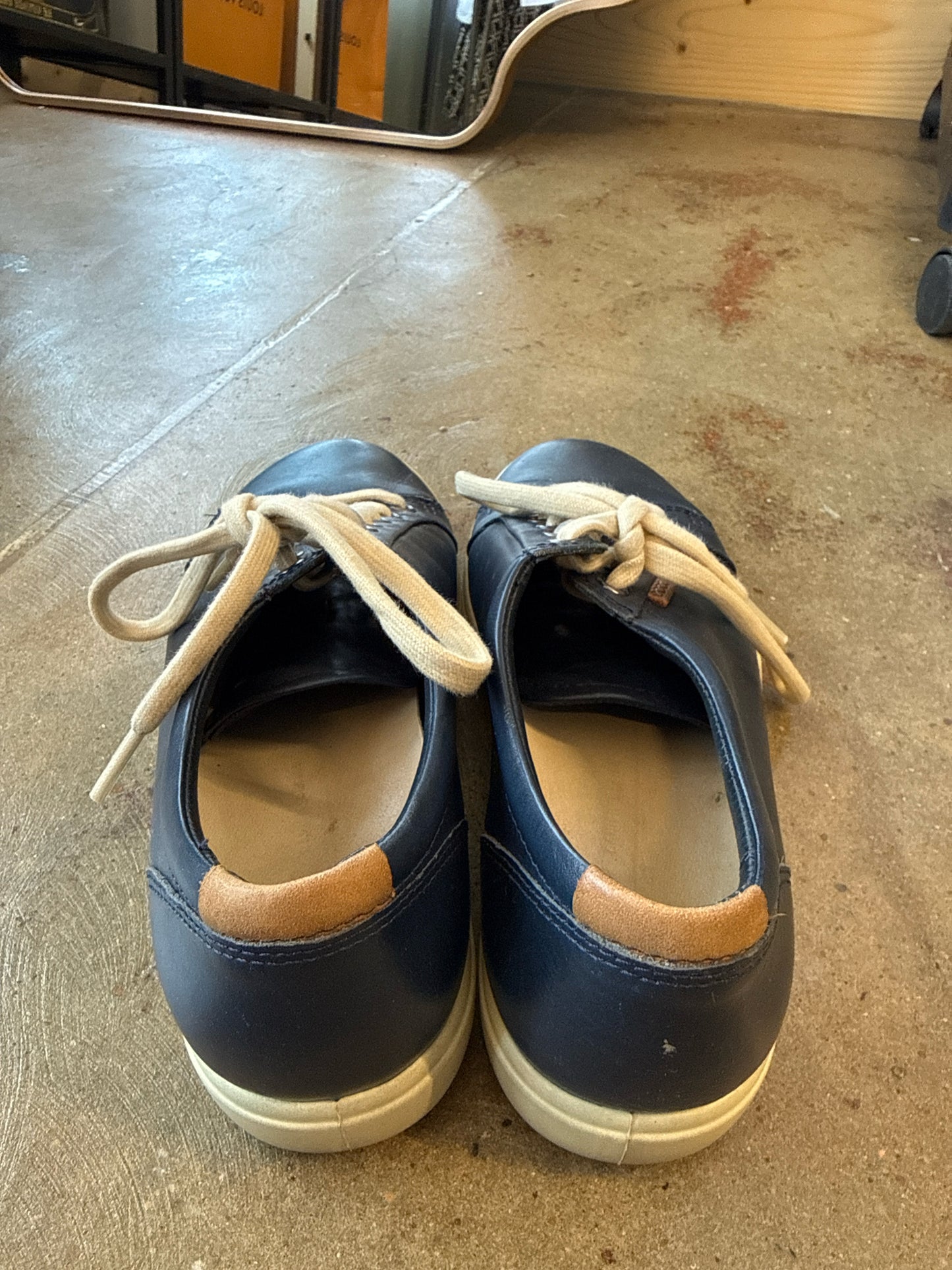 Ecco Shoe Size 7 Navy Sneakers