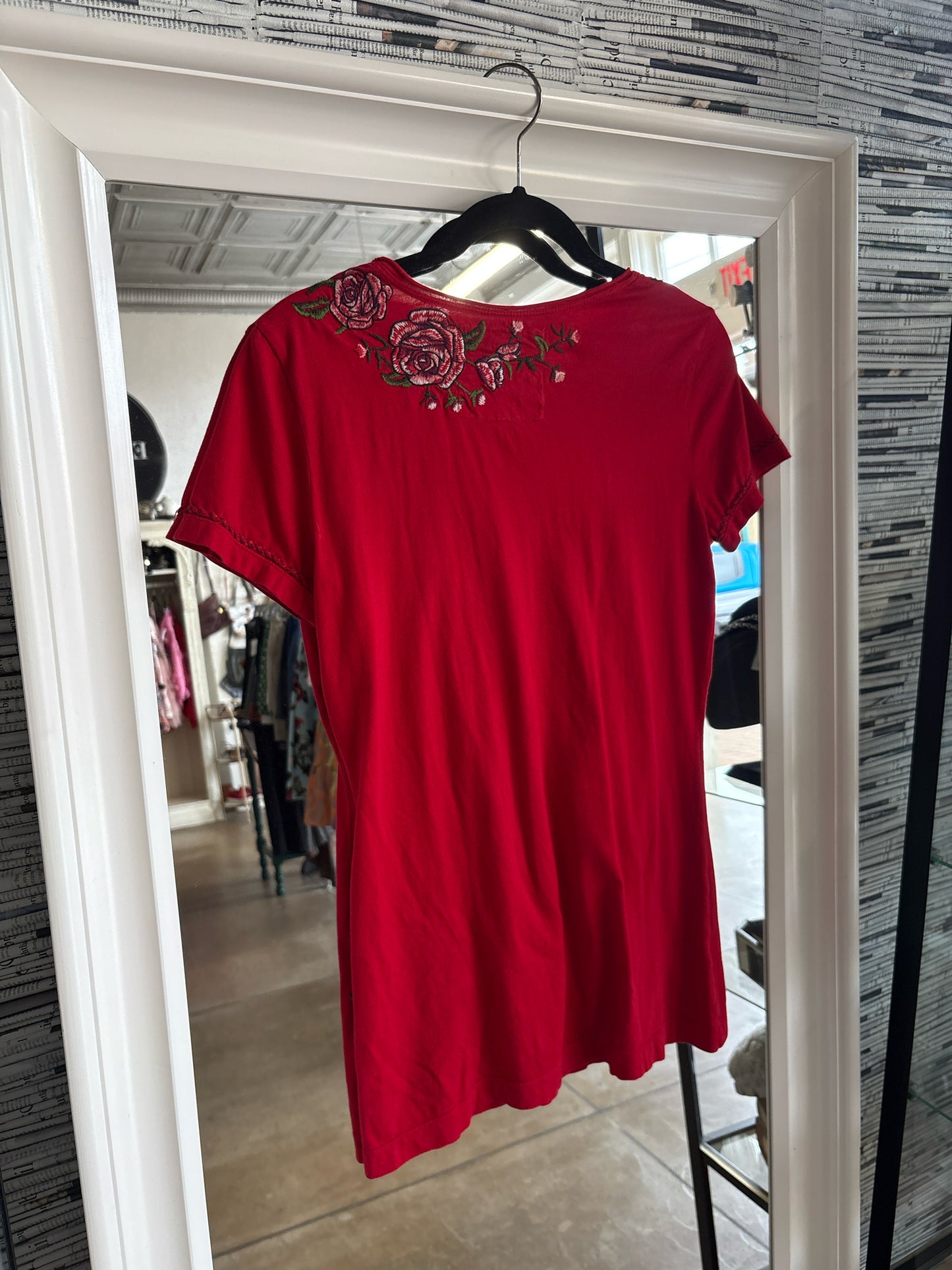 JW Los Angeles Size S Red/Multi Embroidered Top