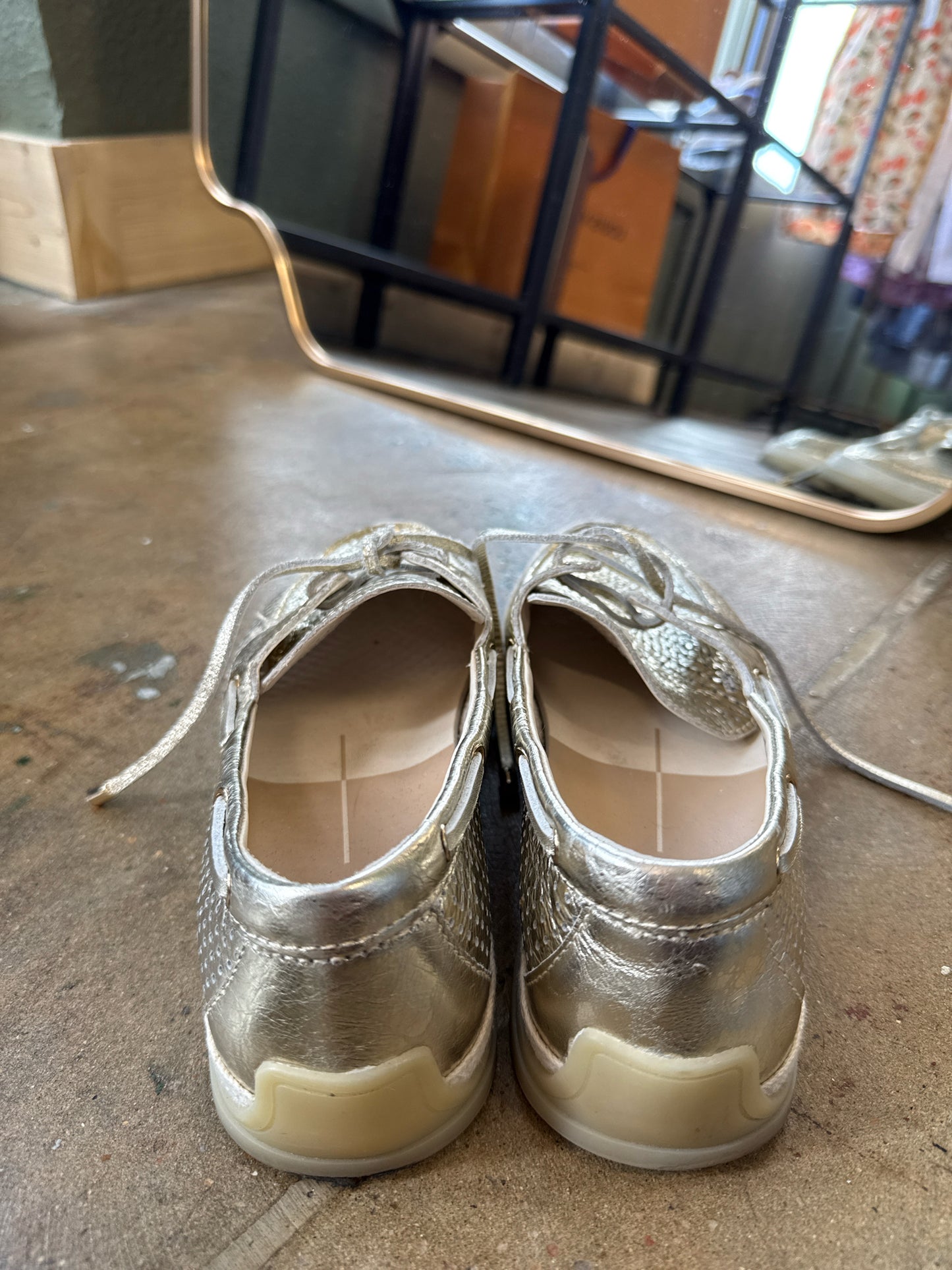 Dolce Vita Shoe Size 8.5 Gold Misc