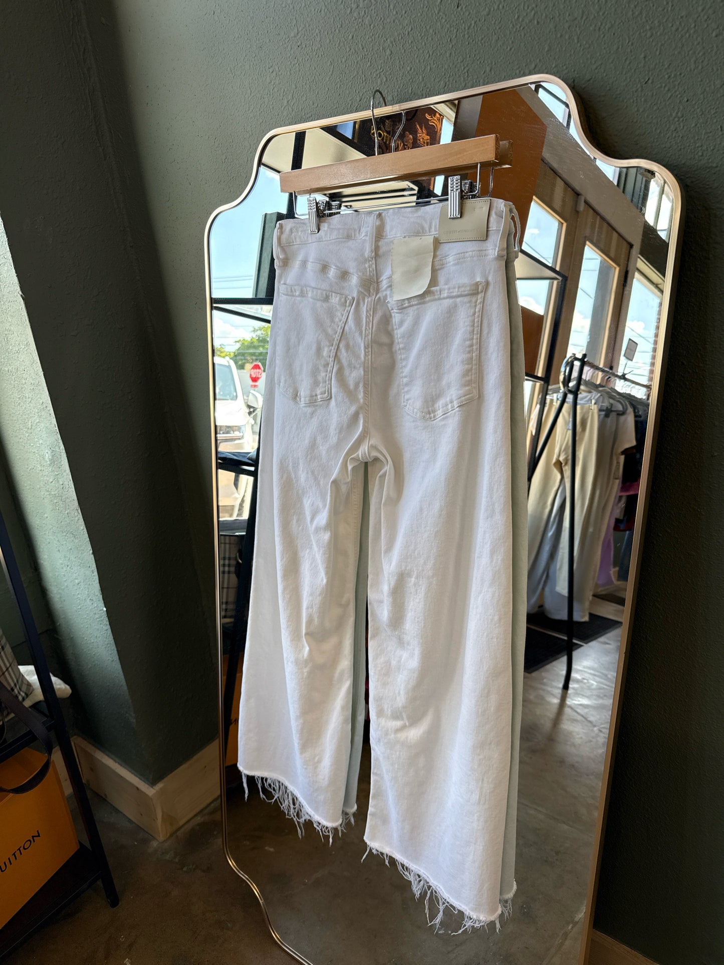 Citizens of humanity Size 29 White Pants