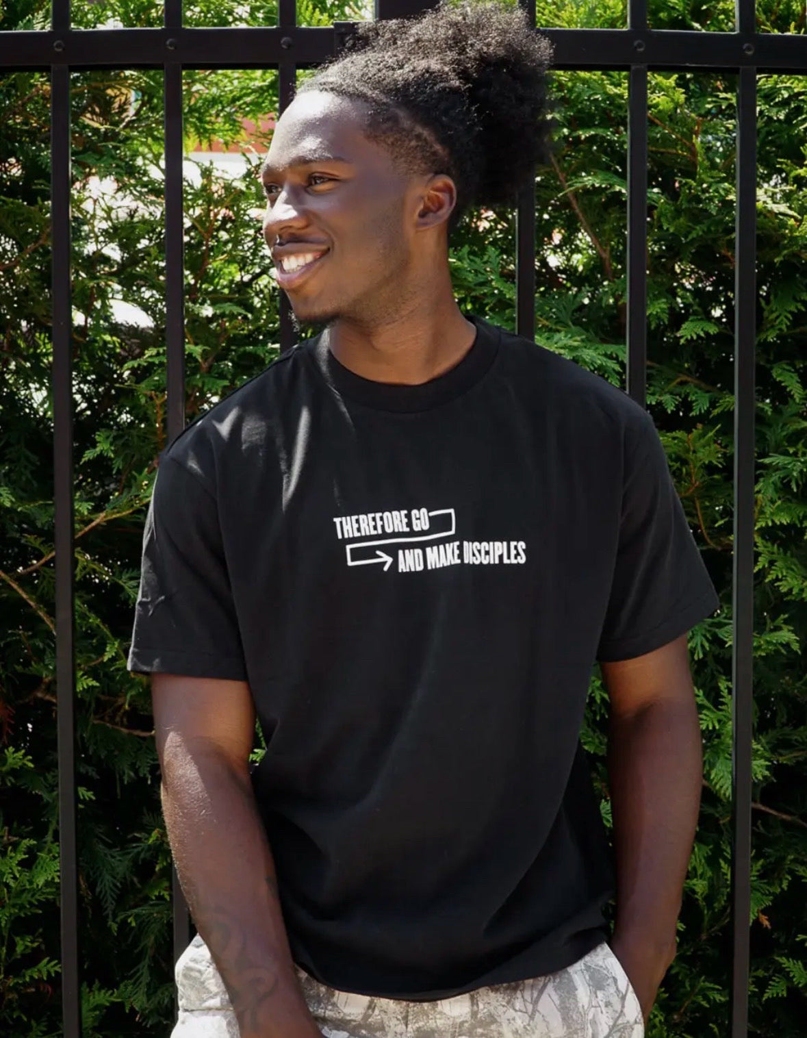 Elevated Faith Size M Black Tee