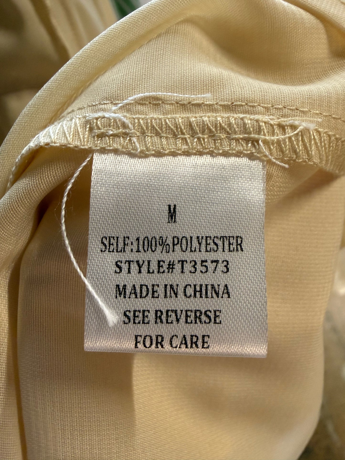 SEE AND BE SEEN Size M Cream Top