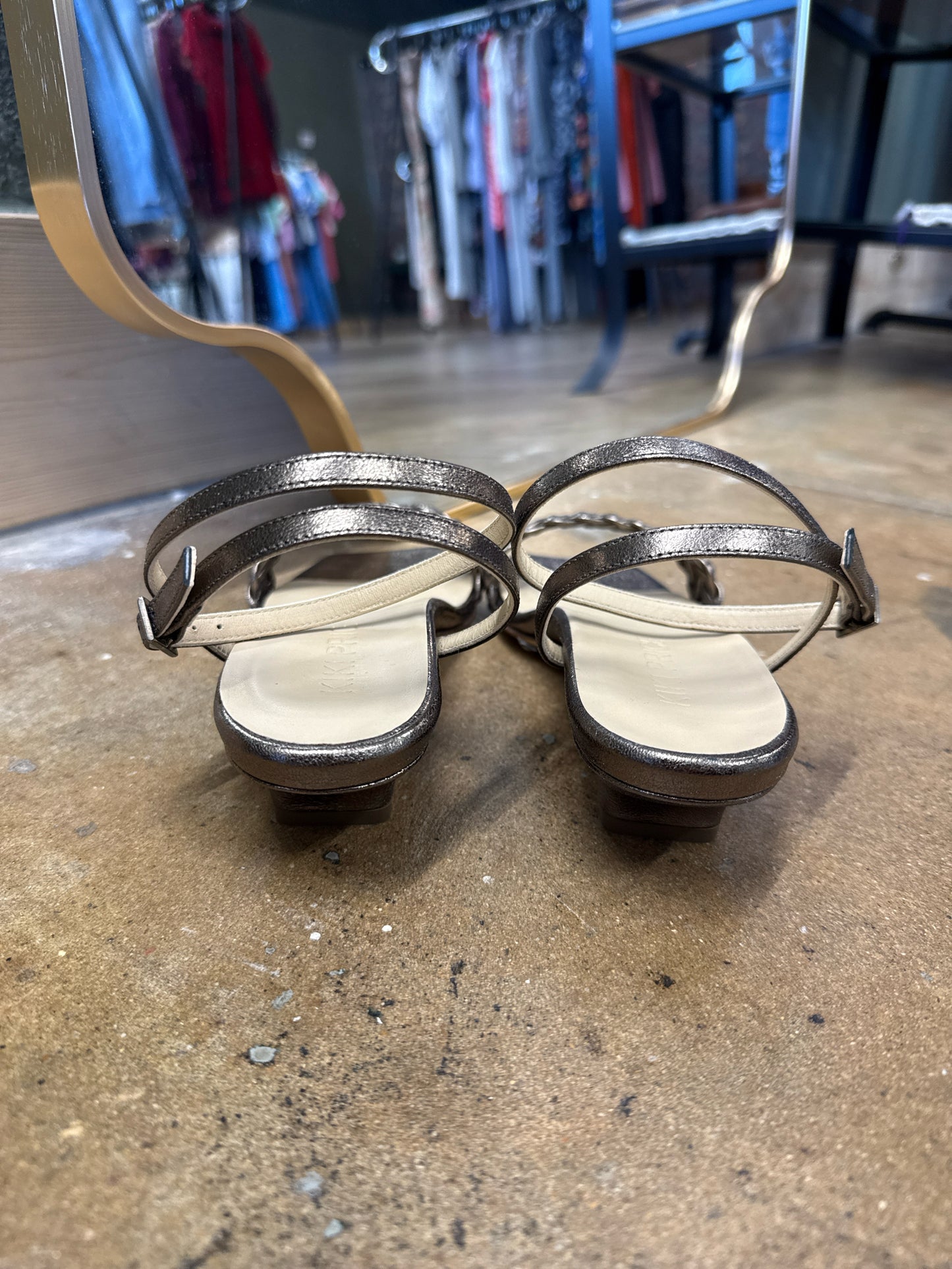 Kiki Price Shoe Size 37 Sandals