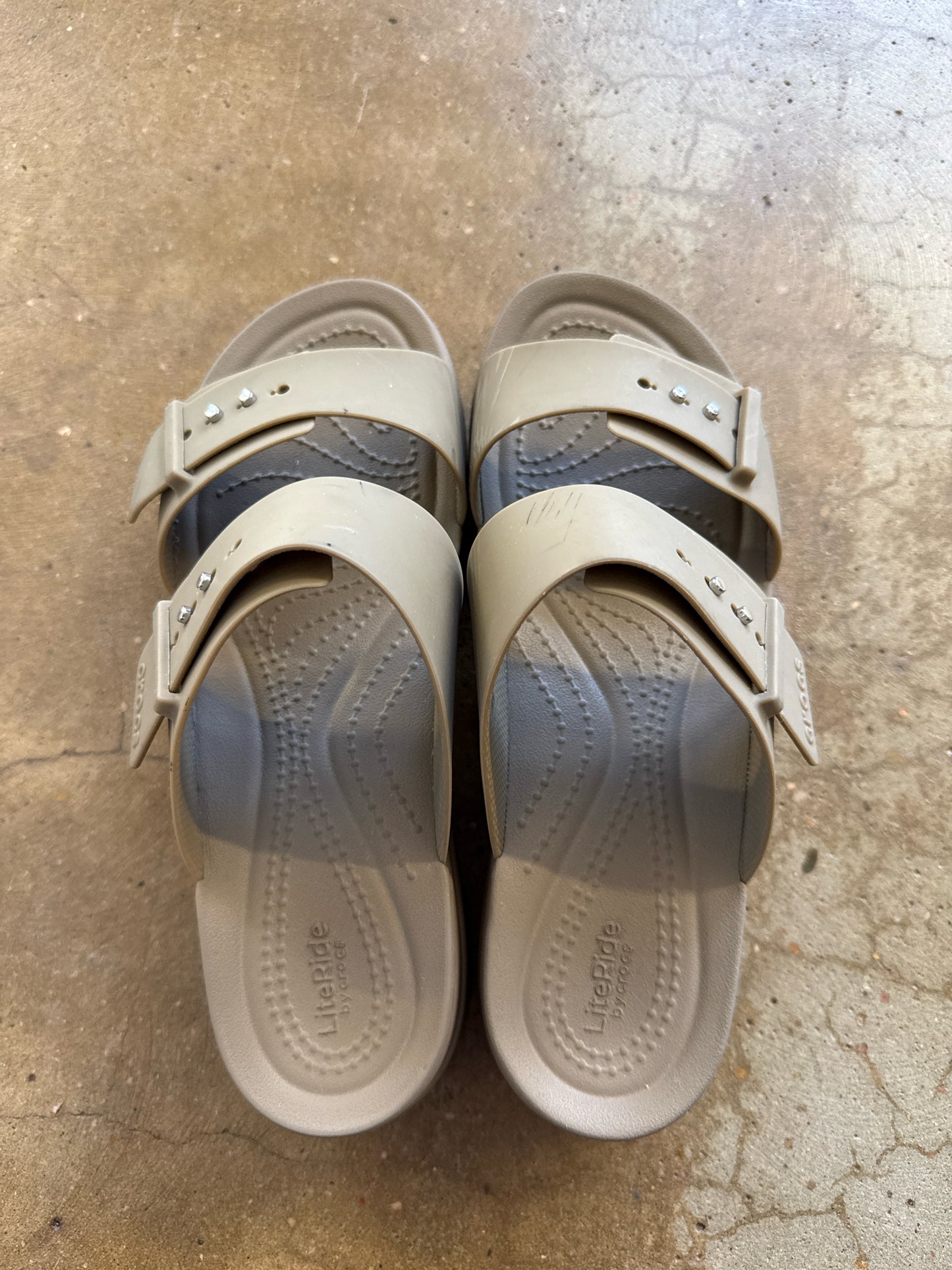 Crocs Shoe Size 8 Brown Sandals