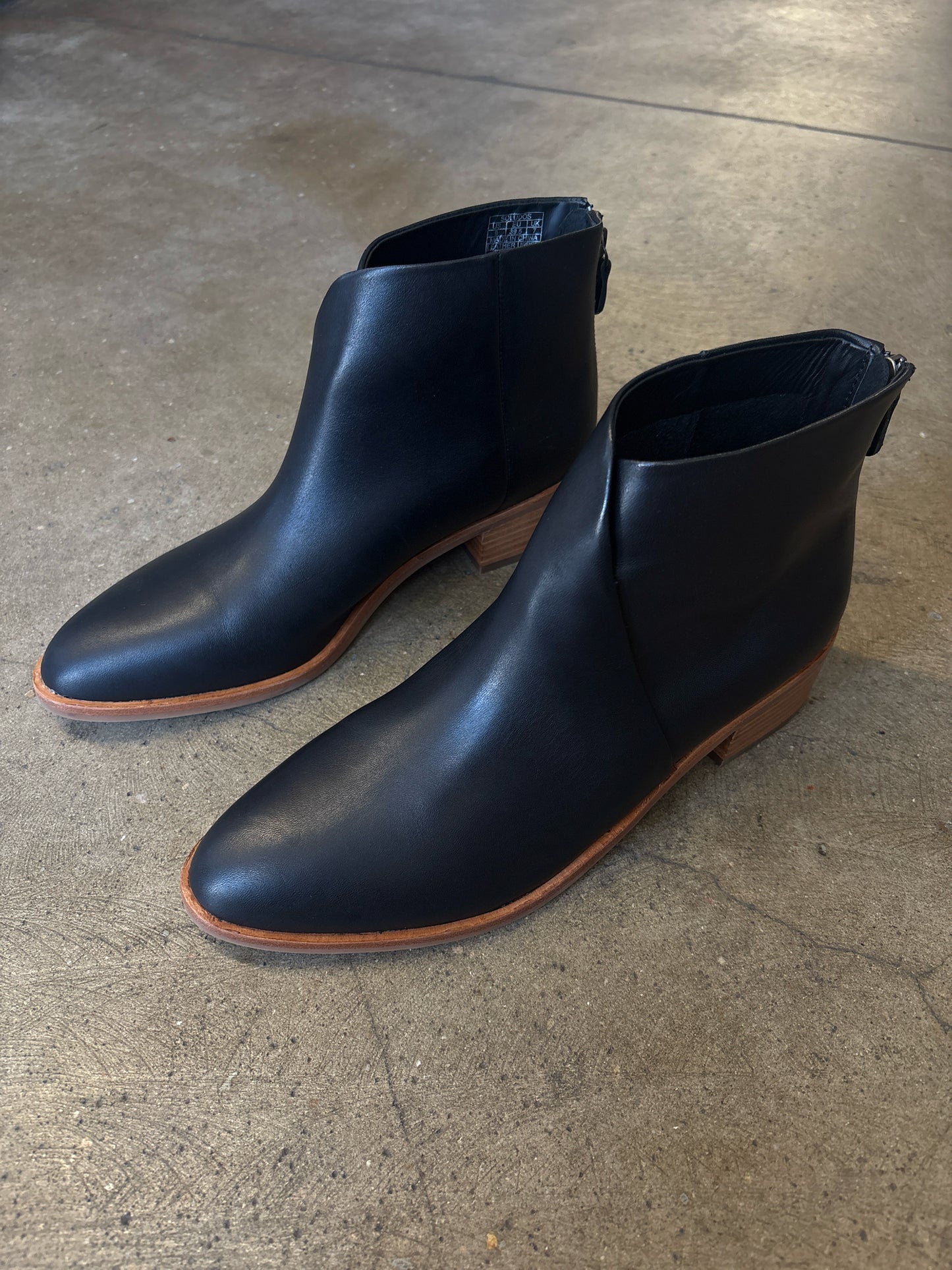 Soludos Shoe Size 9 Black bootie Boots