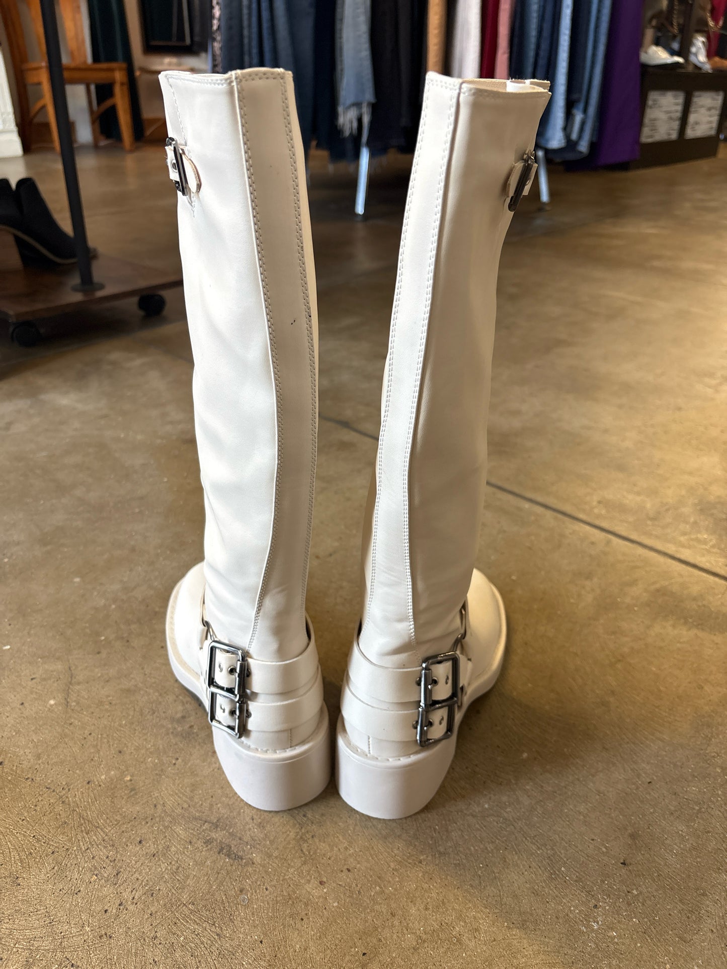 Billini Shoe Size 7 White Tall Boots