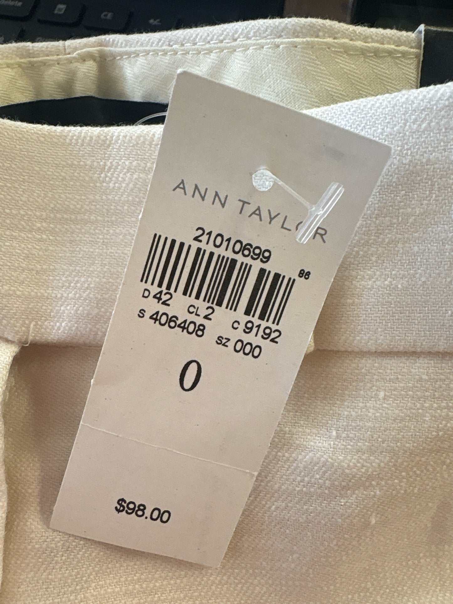 ANN TAYLOR Size 0 off white Pants