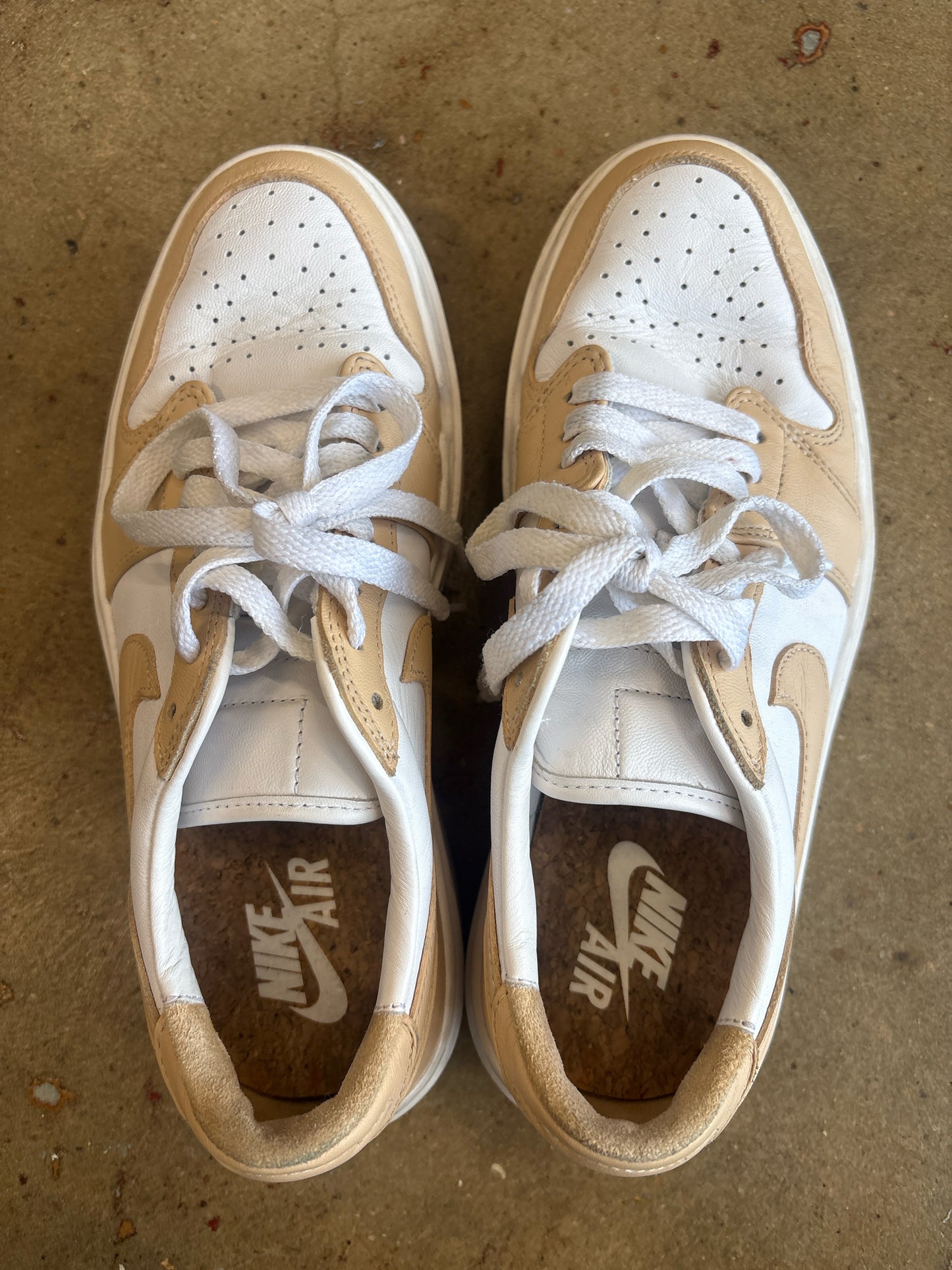 NIKE Shoe Size 8 TAN AND WHITE Sneakers