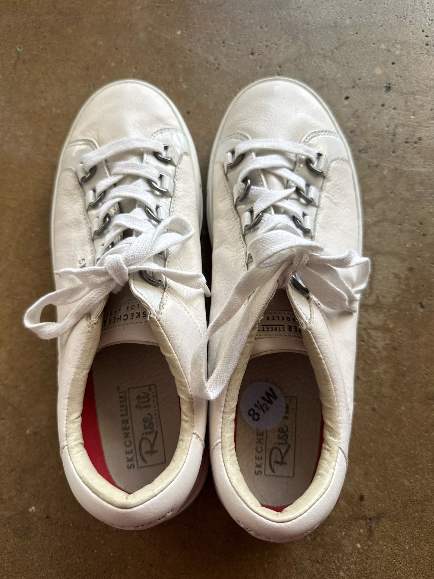 Skechers Shoe Size 8.5 White Sneakers
