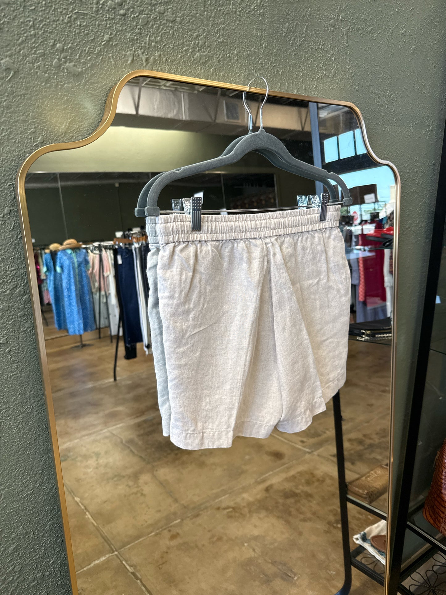 Tommy Bahama Size XS Tan Shorts