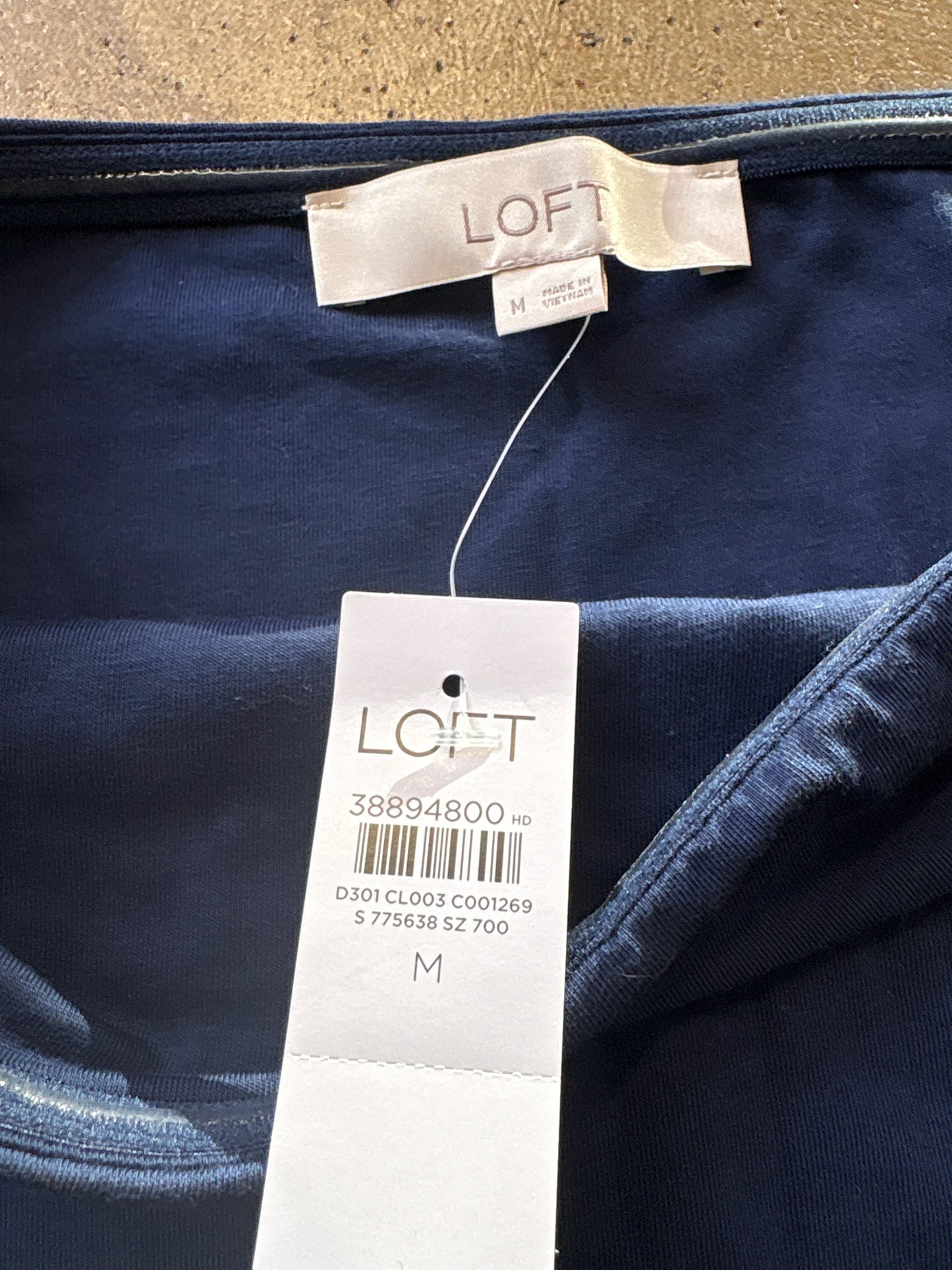 LOFT Size M Navy Top