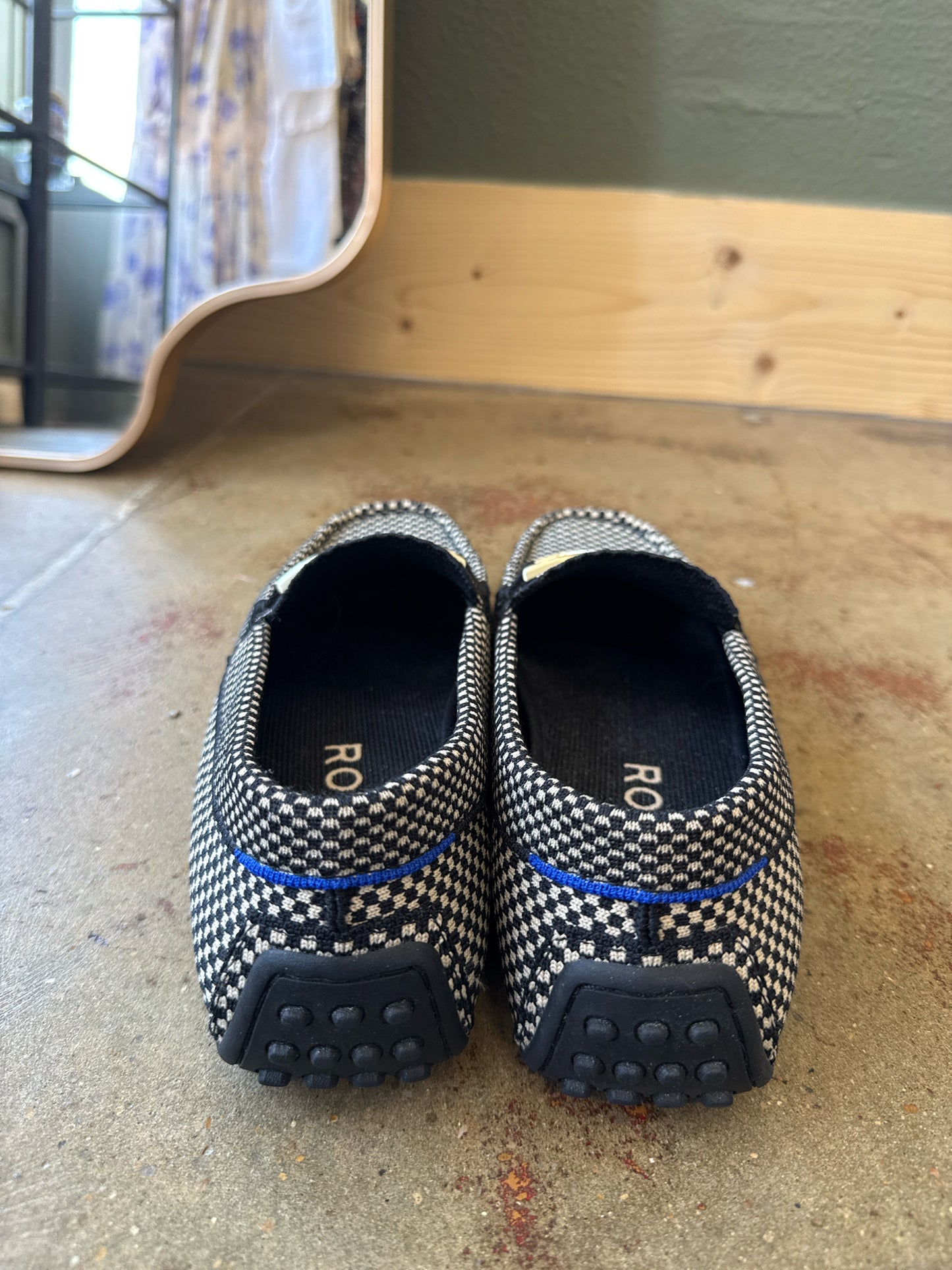 ROTHY'S Shoe Size 9 Black/White Loafers