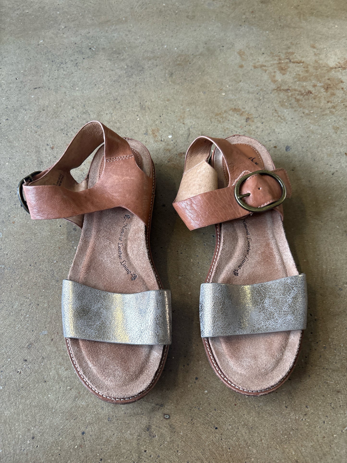 Sofft Shoe Size 9.5 Brown/Silver Sandals