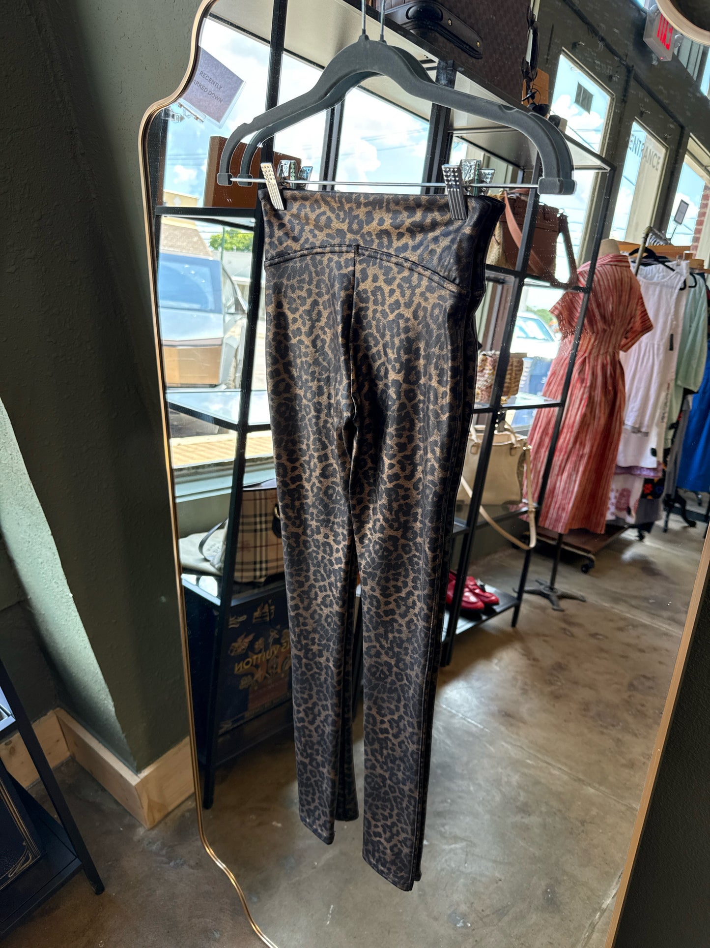Spanx Size XS Leopard Legging