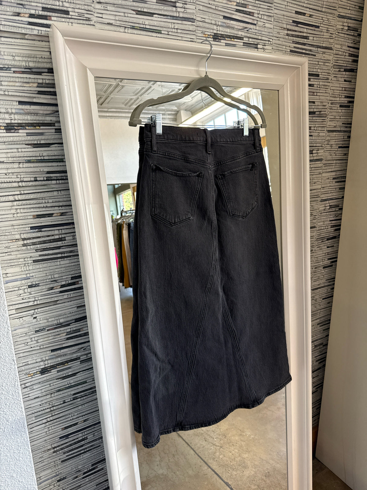 JOES Size 28 Black Skirt