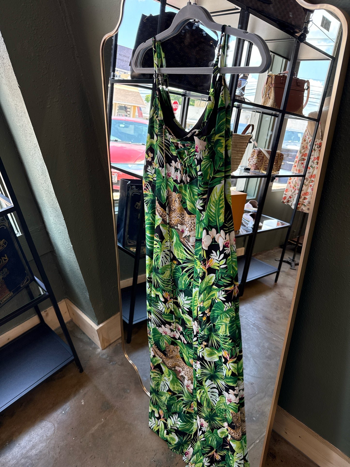 White House Black Market Size 8 Green Dress