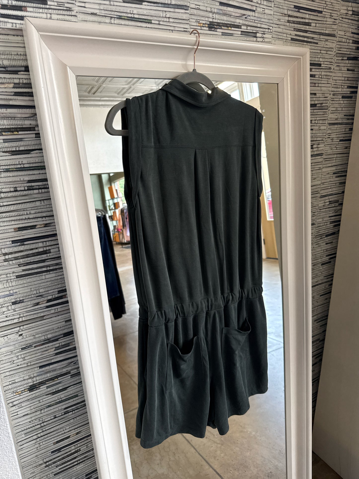 Lou & Grey Size S Green Romper