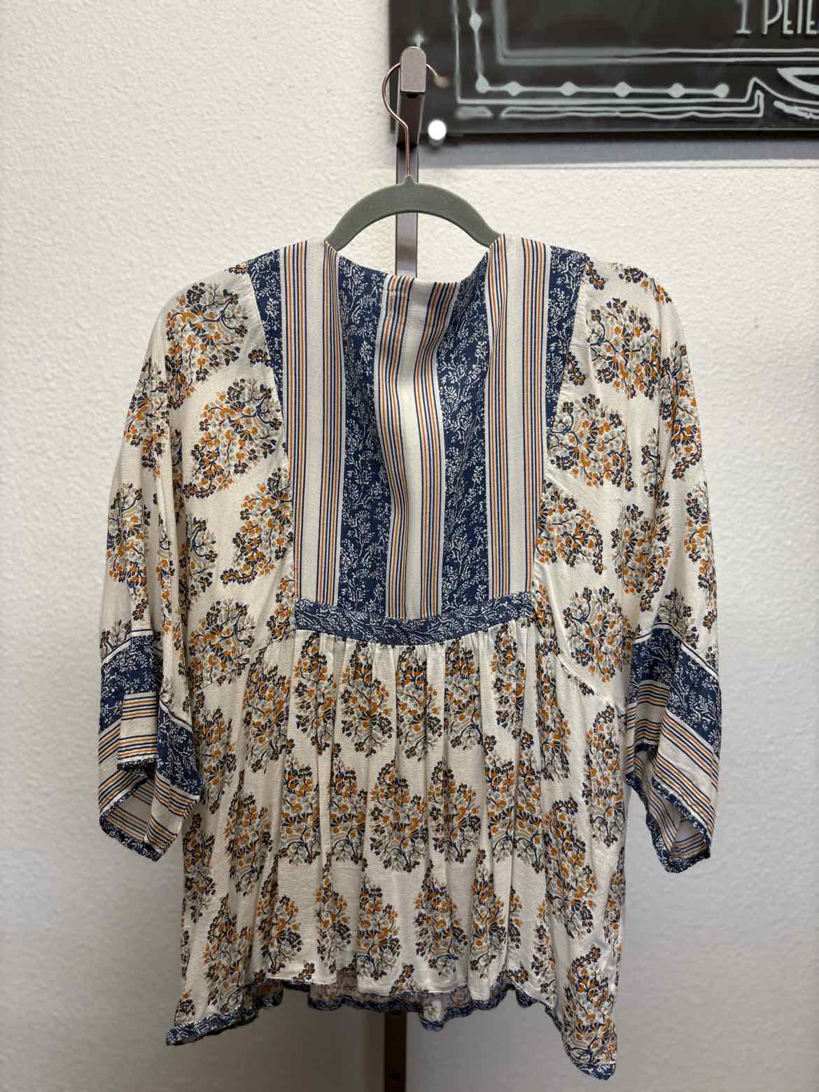 Lucky Brand Size XL white/multi Floral Top