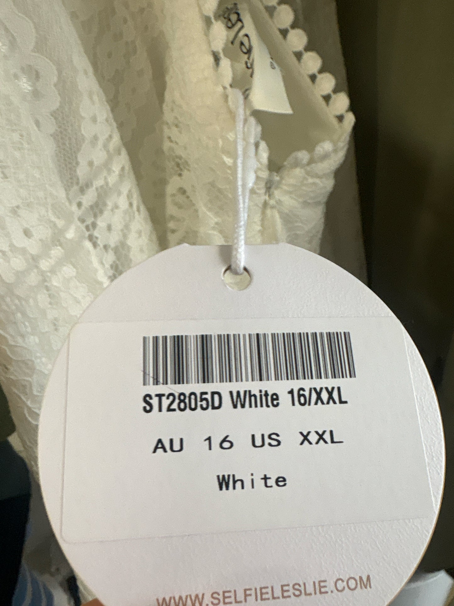 Selfie Leslie Size XXL Ivory spagetti strap Dress