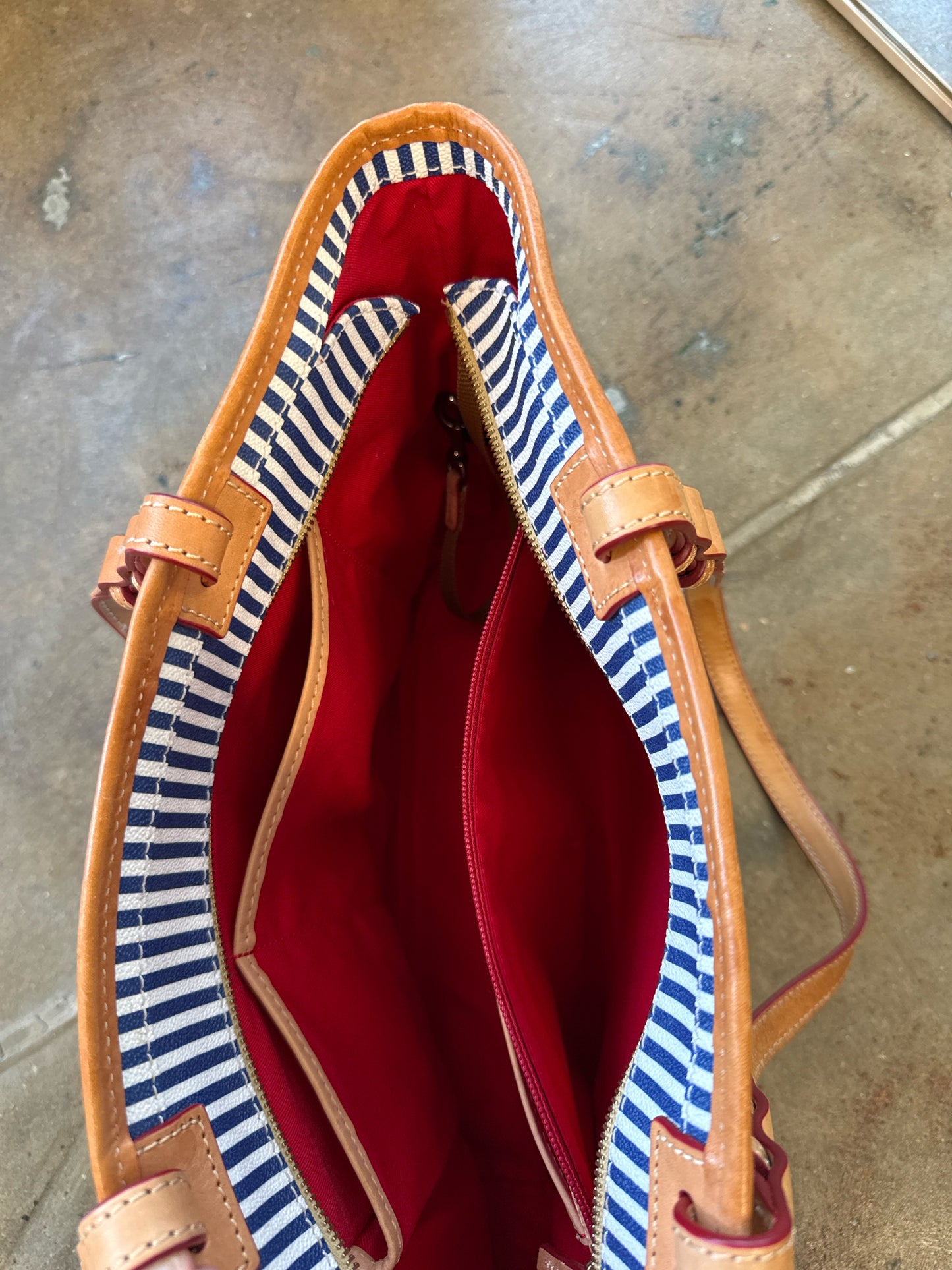 Dooney and Bourke Navy/White Purse