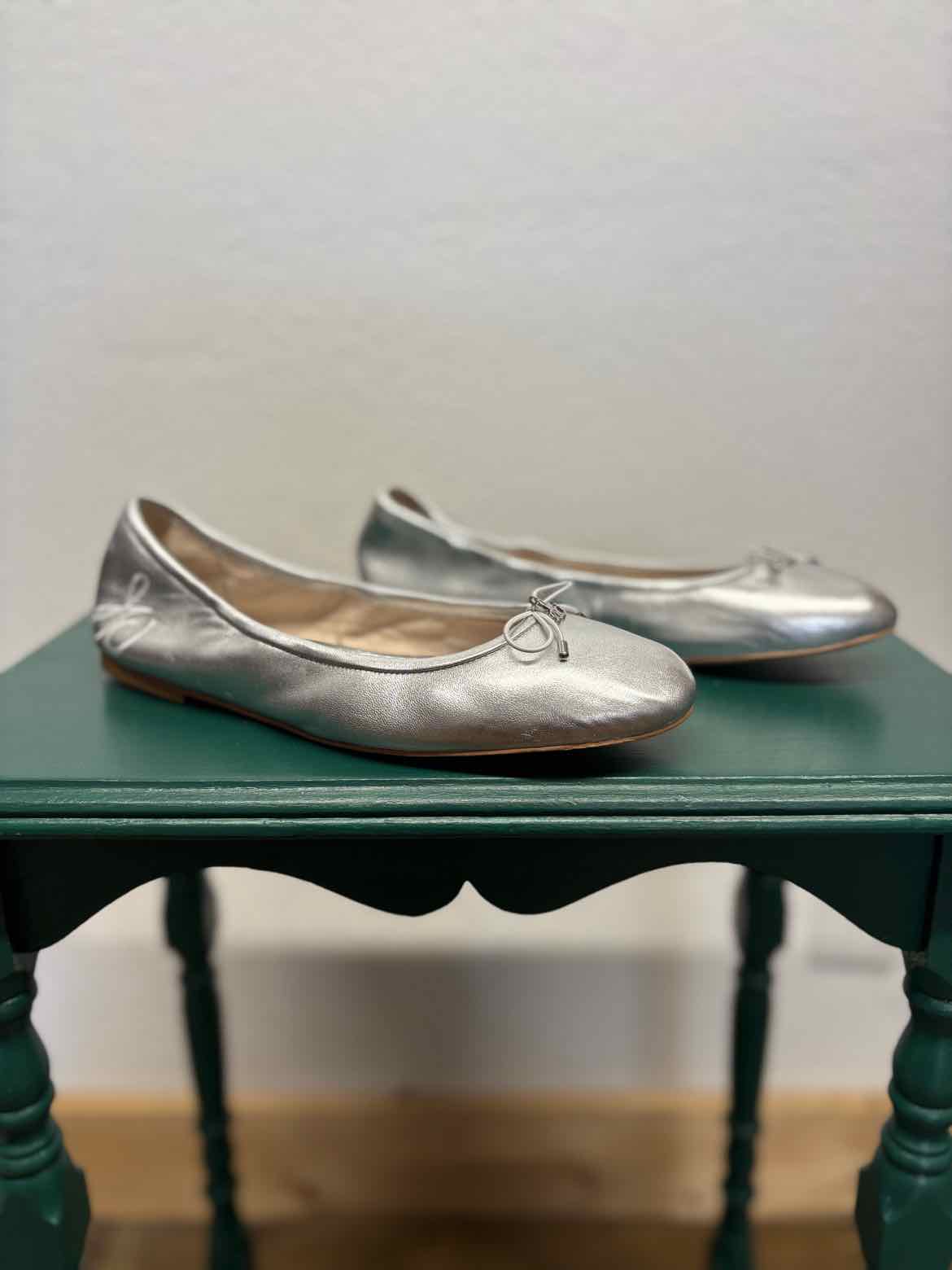 Sam Edelman Shoe Size 10 Silver ballet Flats