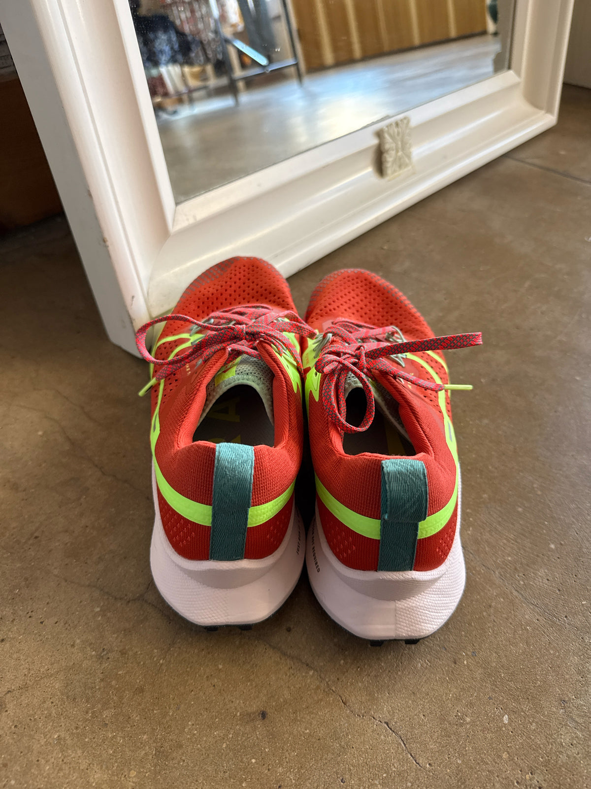 NIKE Shoe Size 9.5 Orange/Green Sneakers