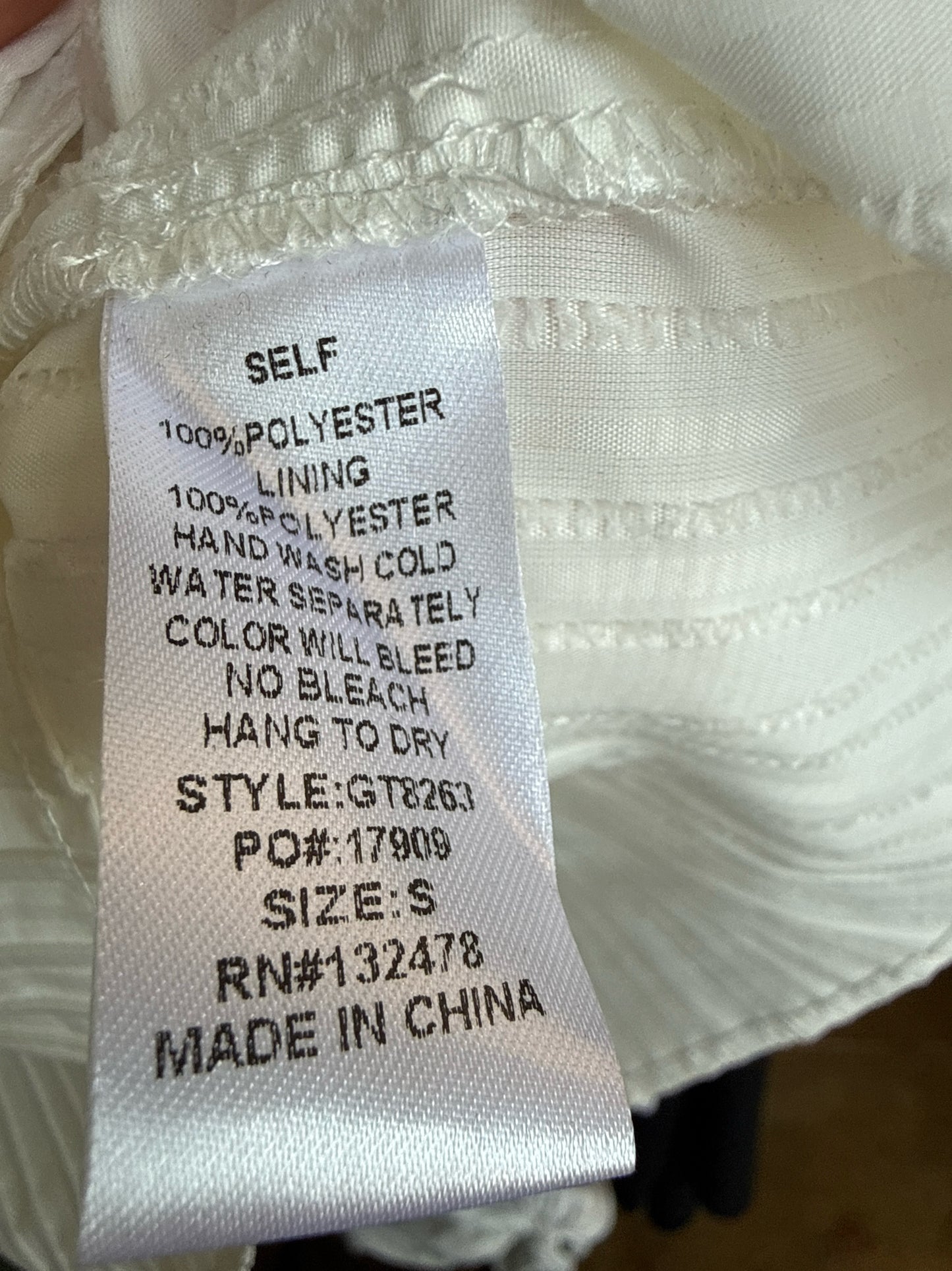 GLAM Size S Ivory Top